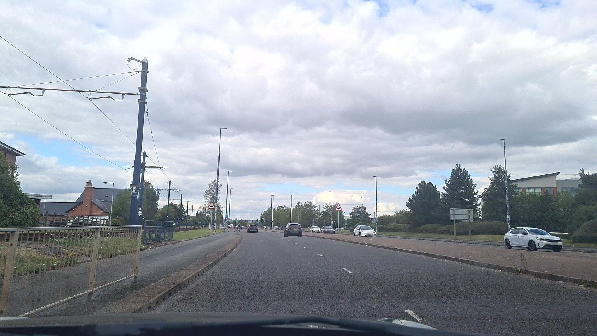 Street view near Travelodge Ashton-under-Lyne, Droylsden — © mappo2 (CC BY-SA · Mapillary)