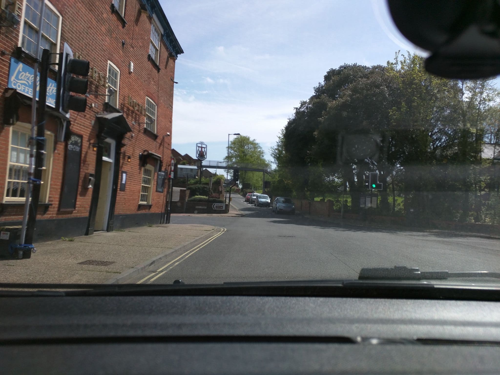 Street view near White Horse Hotel, Leiston — © richardwest (CC BY-SA · Mapillary)