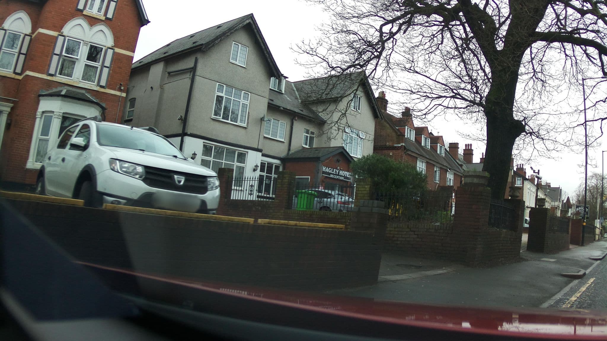 Street view near The Belmont Hotel, Smethwick — © southglos (CC BY-SA · Mapillary)