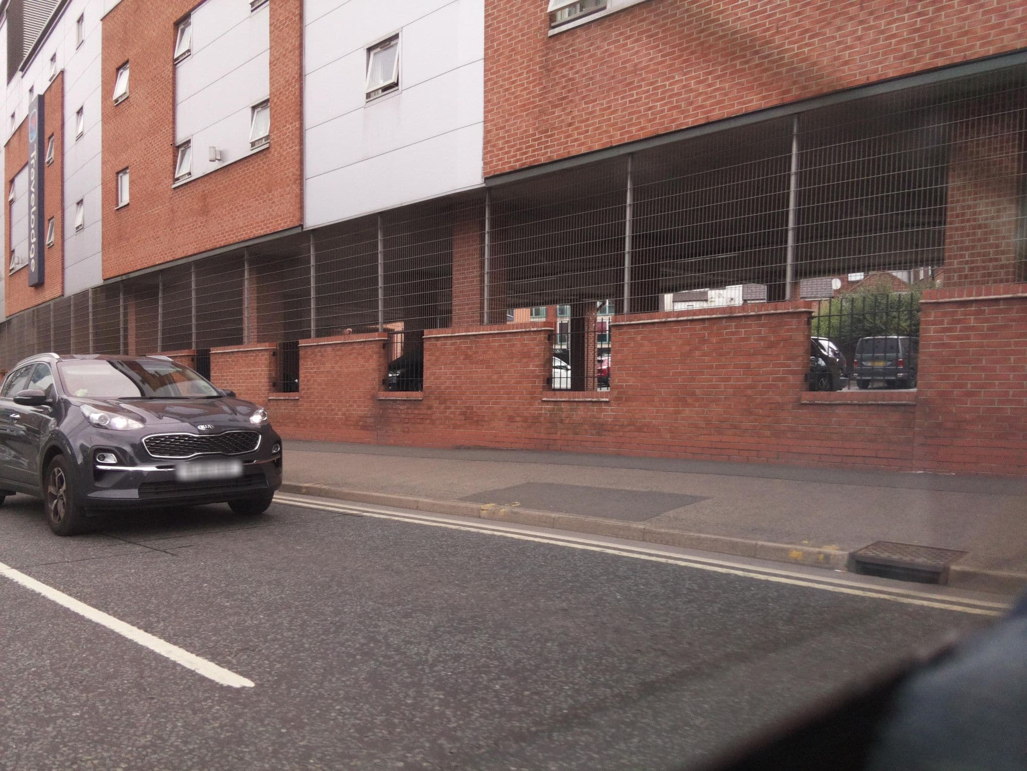 Street view near Travelodge, Leicester — © southglos (CC BY-SA · Mapillary)