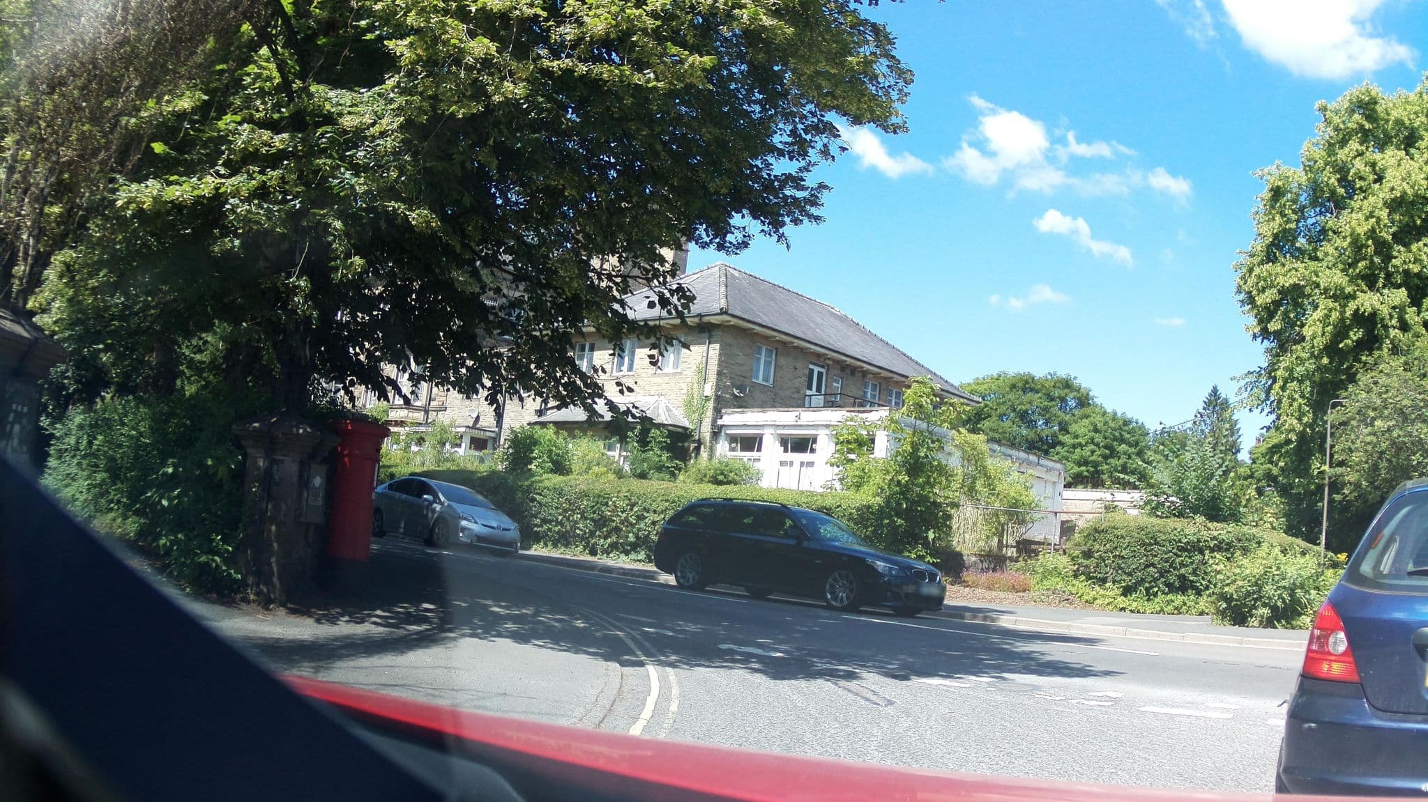 Street view near Buckingham Hotel, Buxton — © southglos (CC BY-SA · Mapillary)