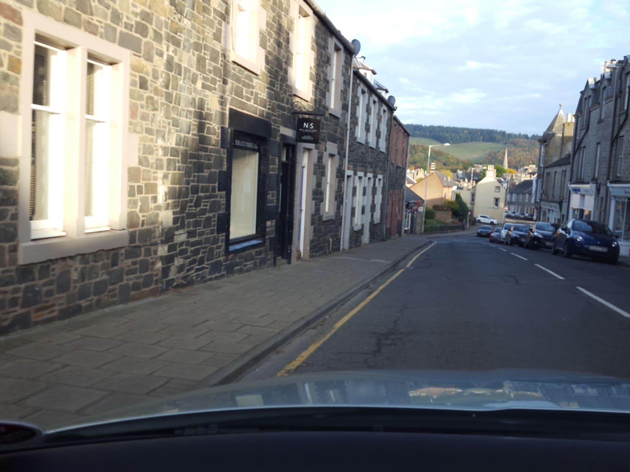 Street view near Neidpath Inn, Peebles — © hobgoblin (CC BY-SA · Mapillary)