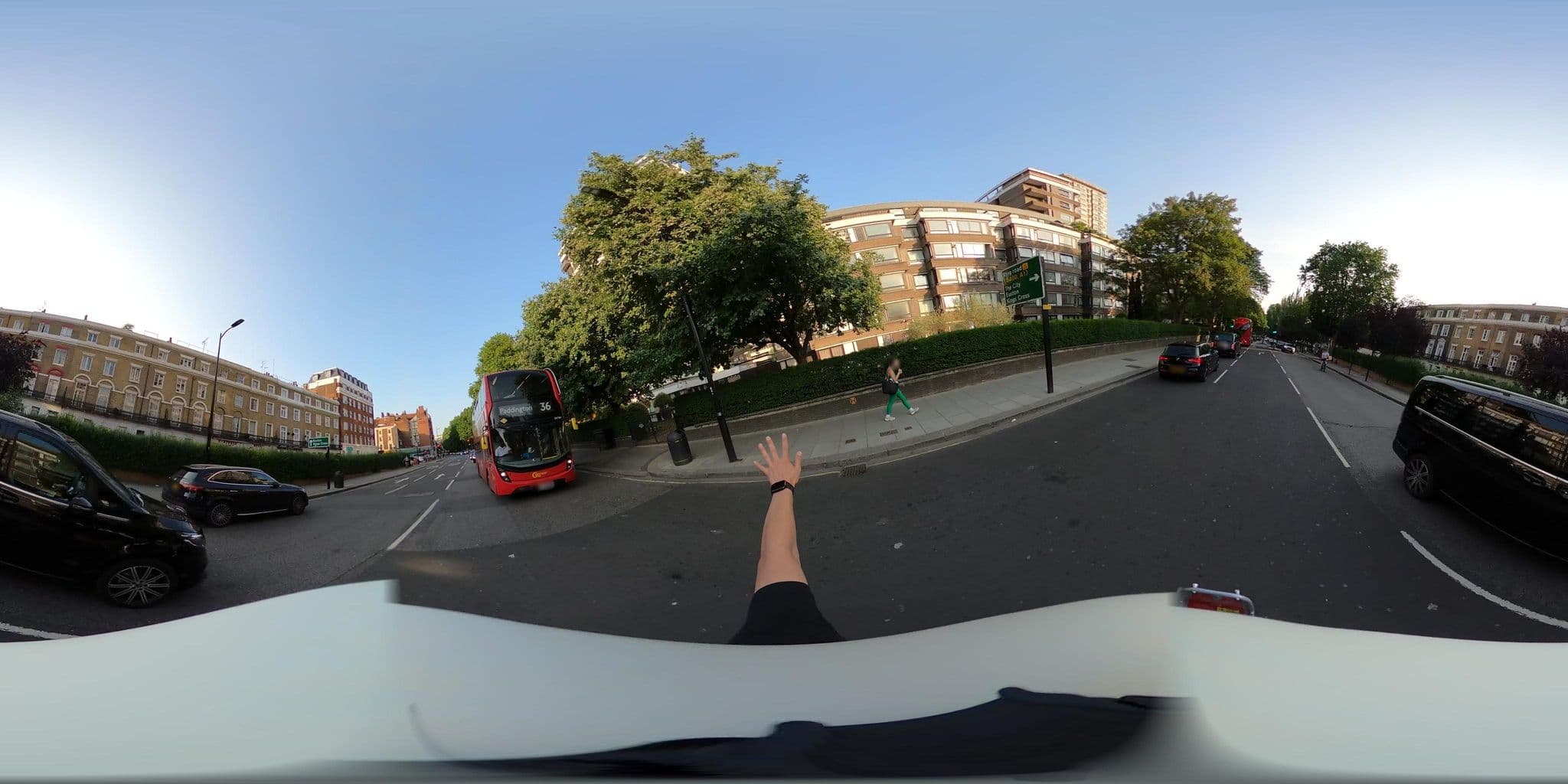 Street view near Ventures Hotel, Hyde Park