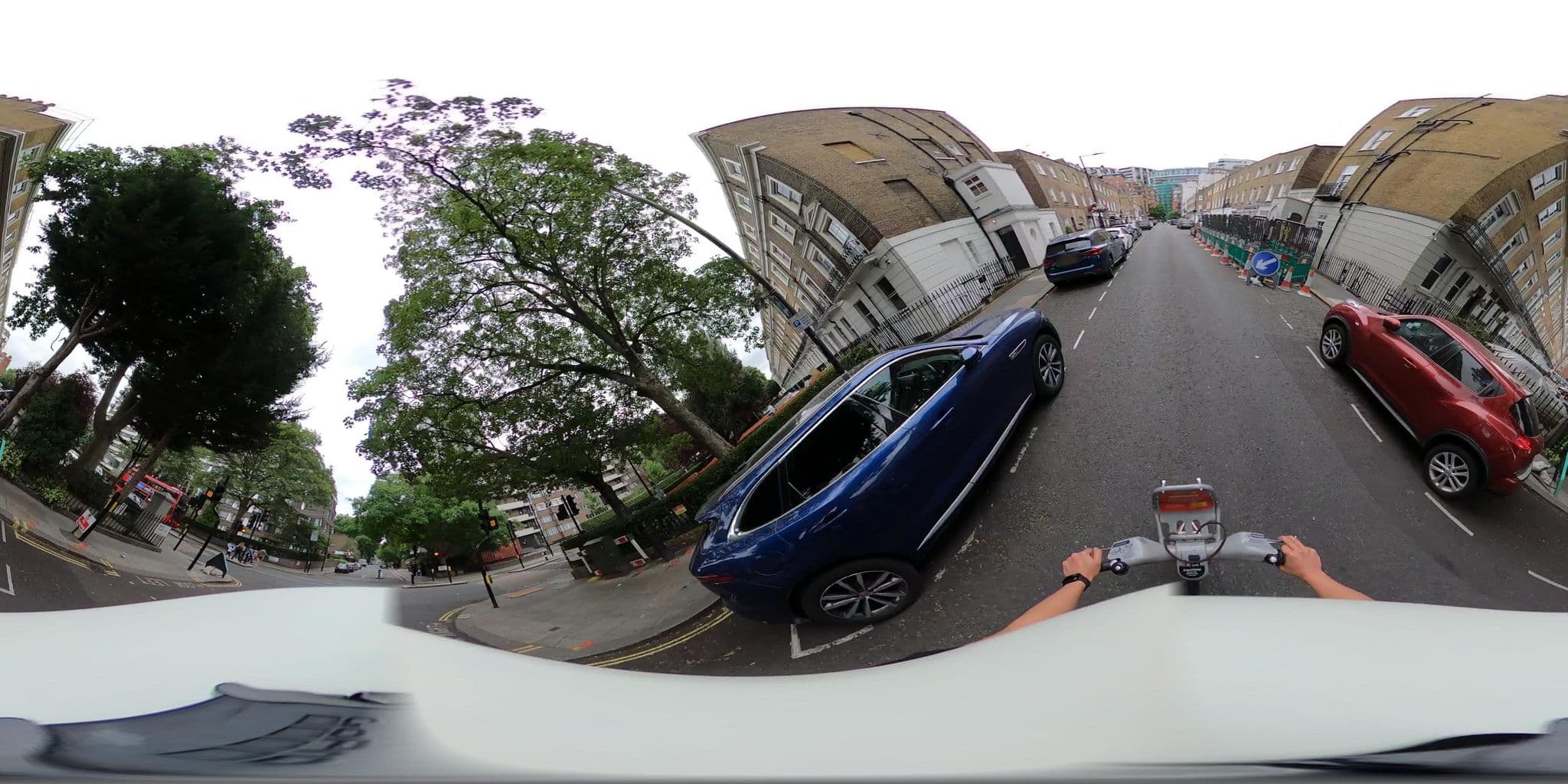 Street view near The London Hotel, Hyde Park