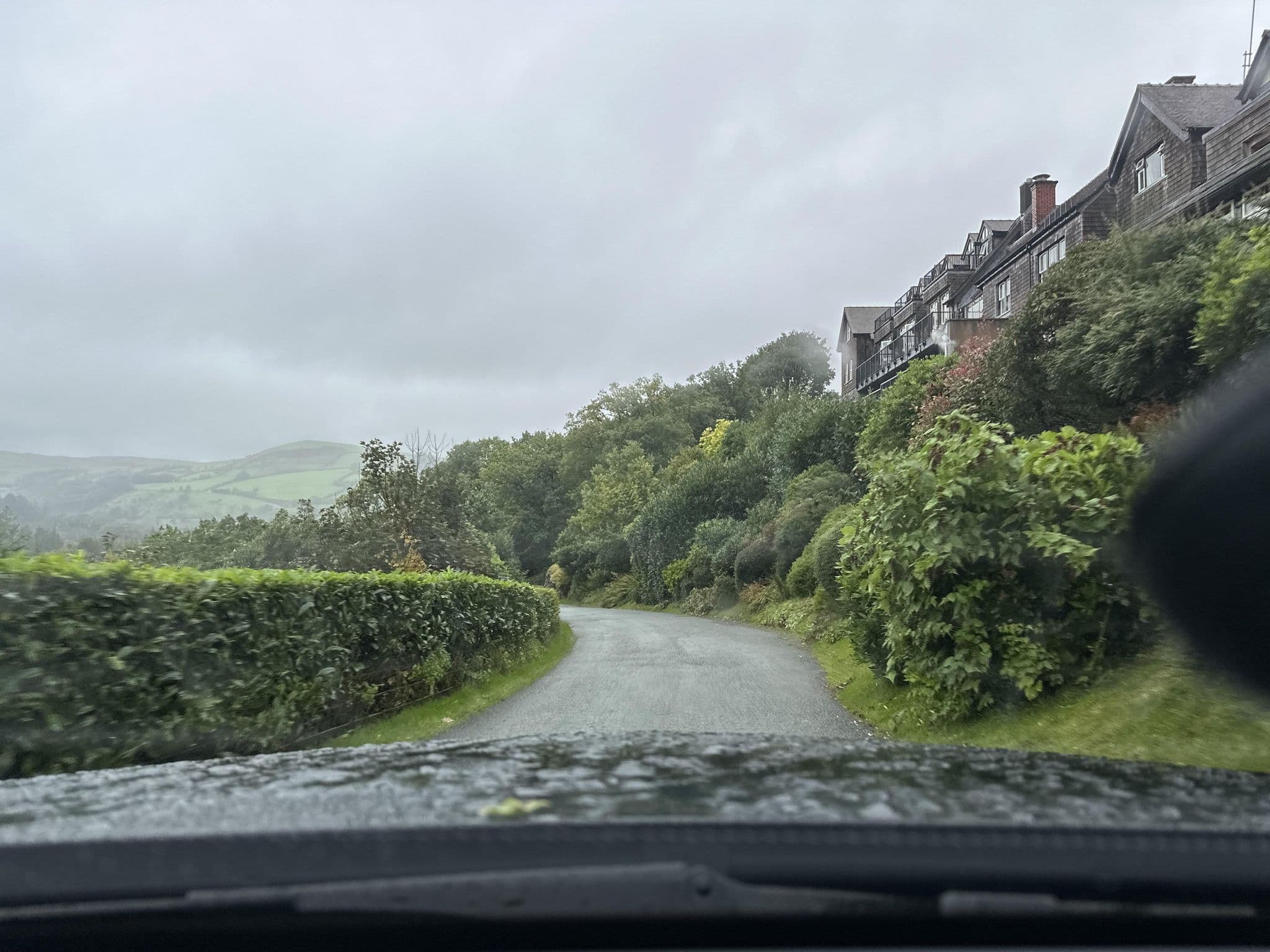 Street view near Lake Vyrnwy Hotel, Llanfyllin — © wasd42 (CC BY-SA · Mapillary)
