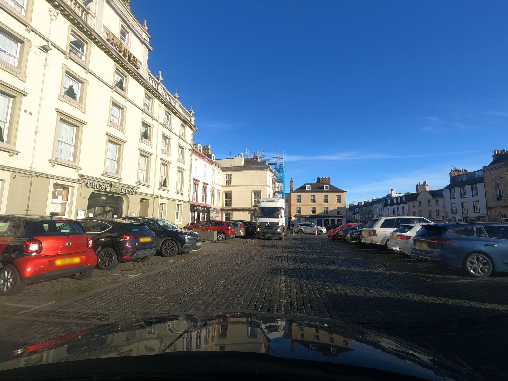 Street view near Cross Keys Hotel, Kelso — © floatingboater (CC BY-SA · Mapillary)