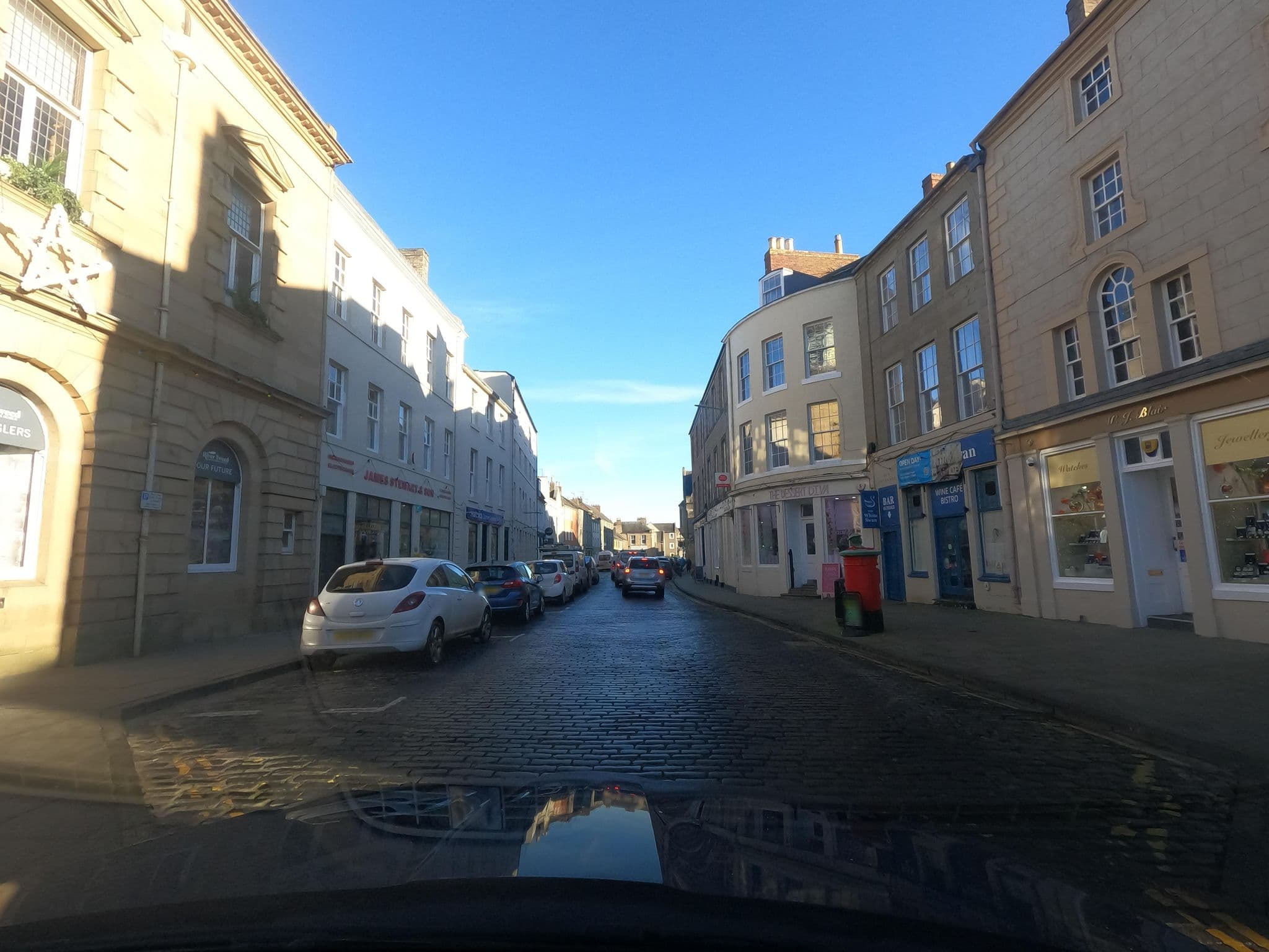 Street view near The Central Guest House, Kelso — © floatingboater (CC BY-SA · Mapillary)