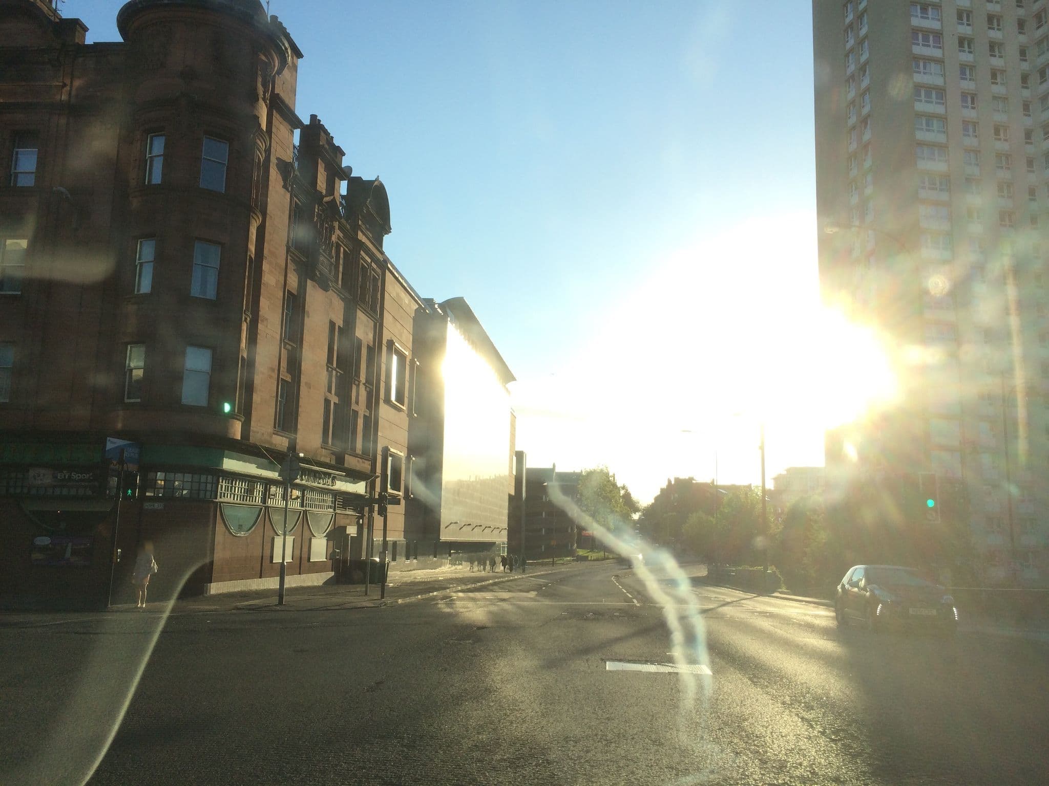 Street view near Pipers Tryst Hotel, Glasgow — © gmc (CC BY-SA · Mapillary)