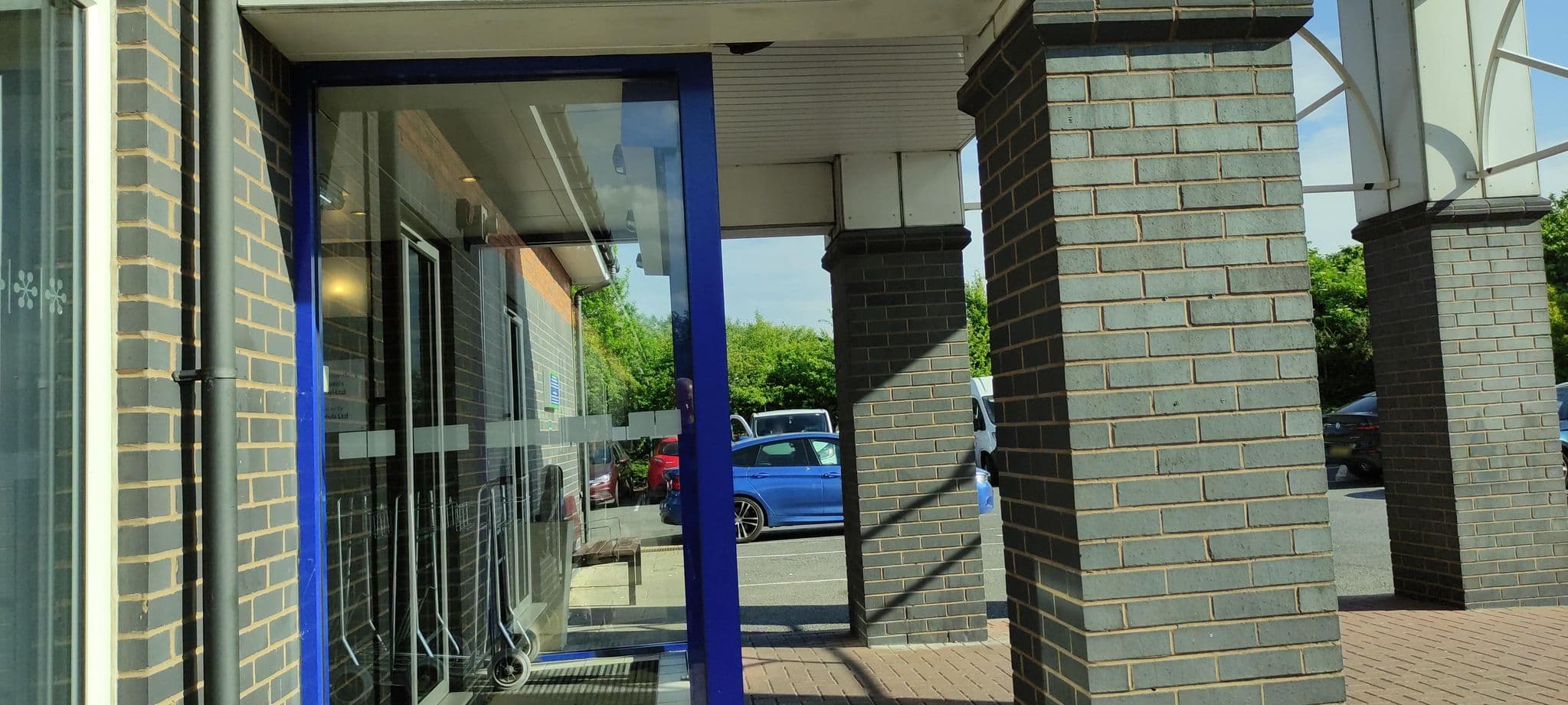 Street view near Holiday Inn Express, Benwell — © jethro10 (CC BY-SA · Mapillary)