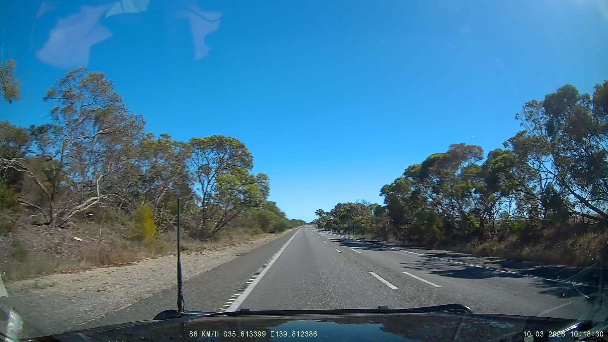 Street view near Ki Ki South Rest Area, Meningie — © fizzie (CC BY-SA · Mapillary)