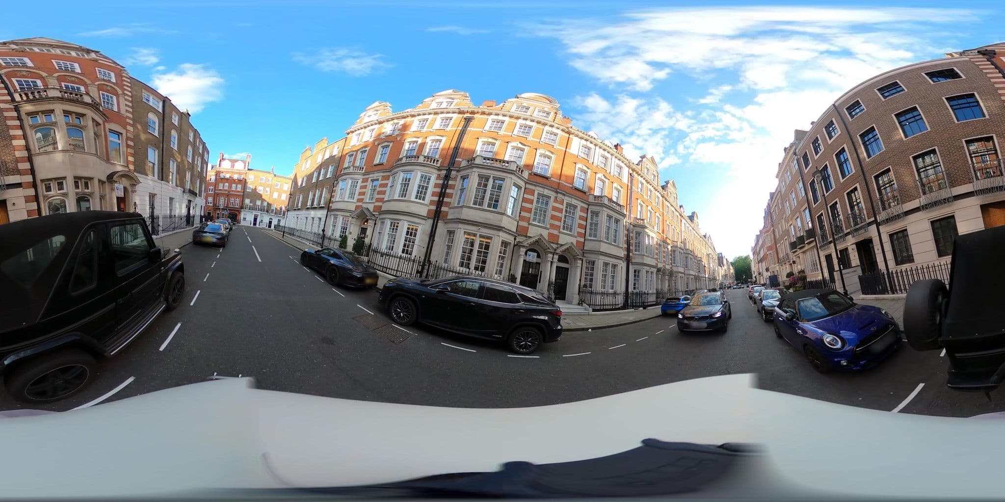 Street view near AKA Marylebone, West End of London — © NatchaponJ (CC BY-SA · Mapillary)