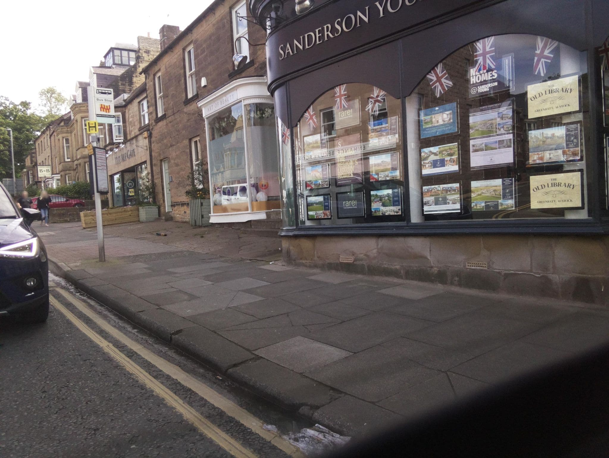 Street view near Castle Gate B&B, Alnwick — © southglos (CC BY-SA · Mapillary)