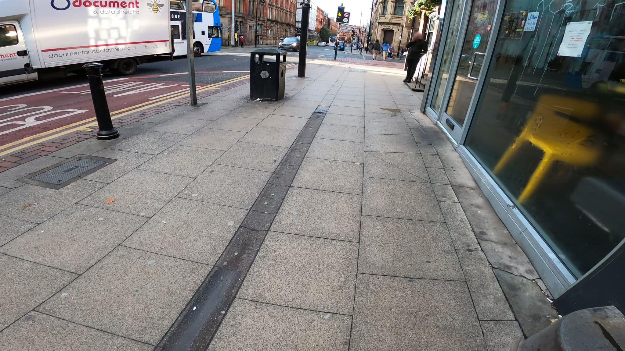 Street view near Townhouse Hotel Manchester, Manchester — © JingyuanL (CC BY-SA · Mapillary)
