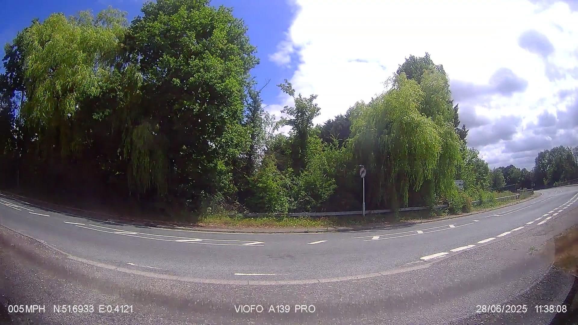 Street view near Ivy Hill Hotel, Ingatestone — © IpswichEdits (CC BY-SA · Mapillary)