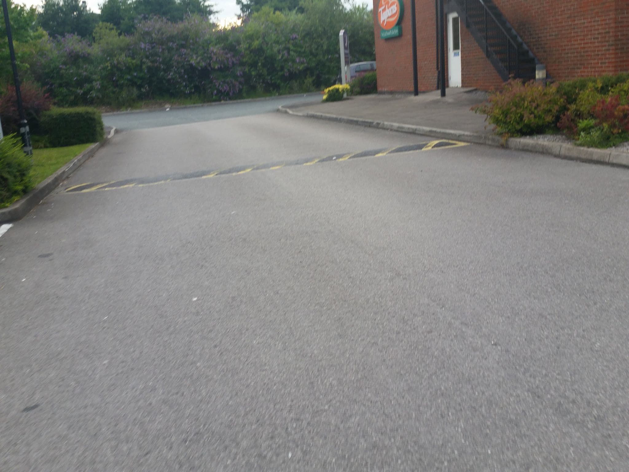 Street view near Premier Inn, Clydach — © matth81 (CC BY-SA · Mapillary)
