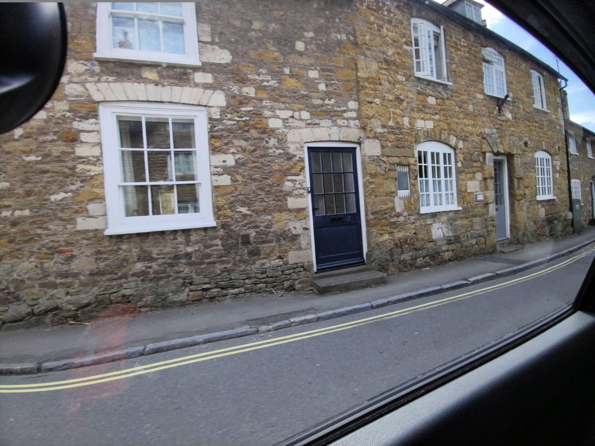 Street view near Abbotsbury Tea Rooms, Chickerell — © WaggyDog (CC BY-SA · Mapillary)