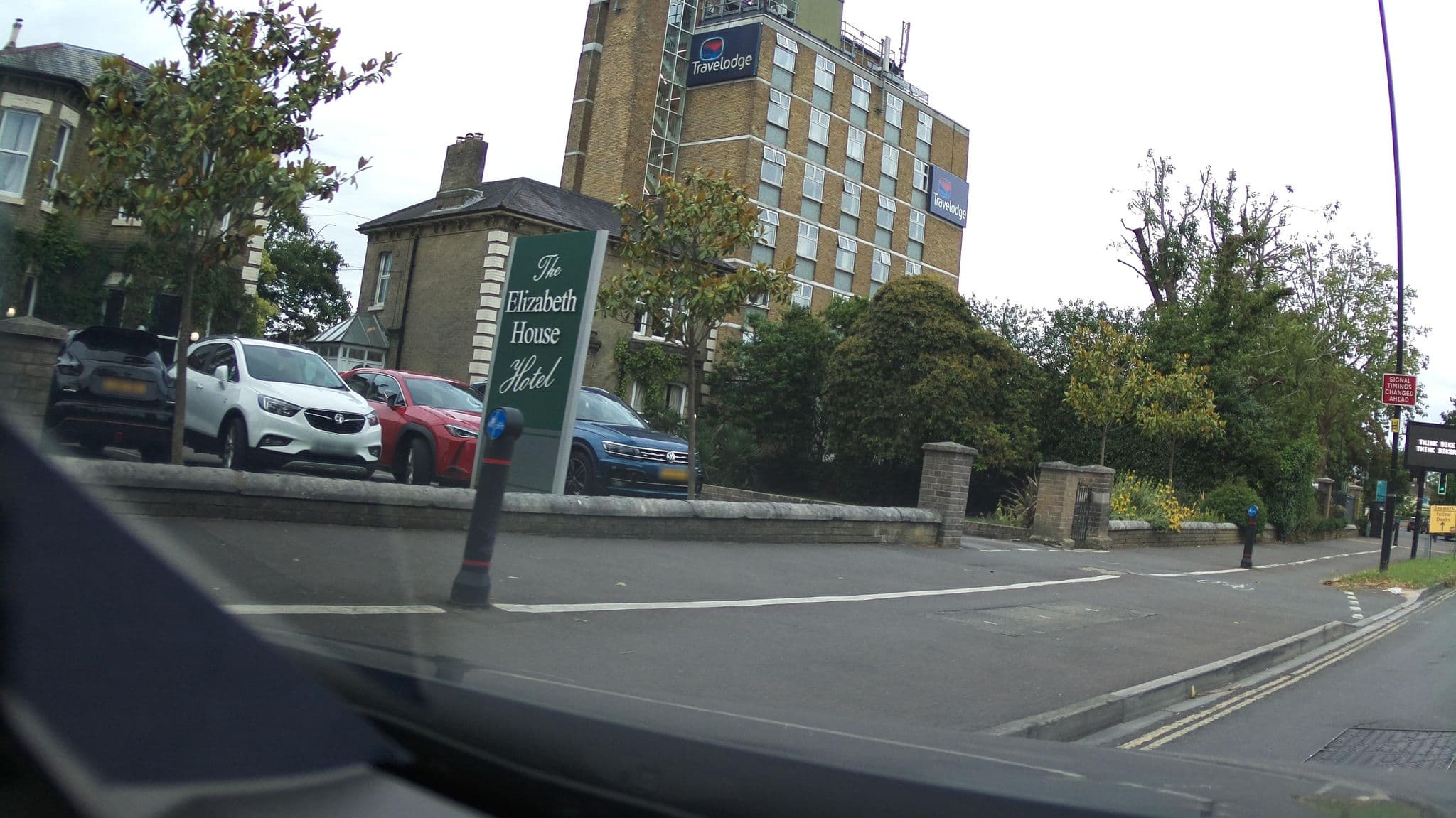Street view near Elizabeth House Hotel, Portswood — © southglos (CC BY-SA · Mapillary)