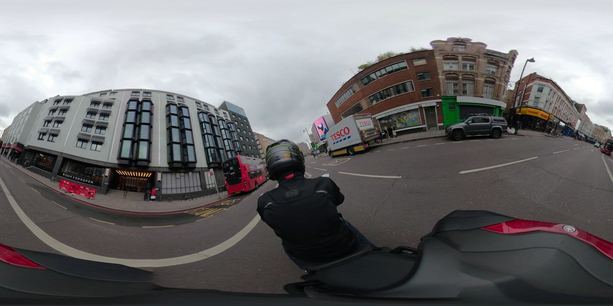 Street view near One Hundred Shoreditch, Spitalfields — © wasd42 (CC BY-SA · Mapillary)