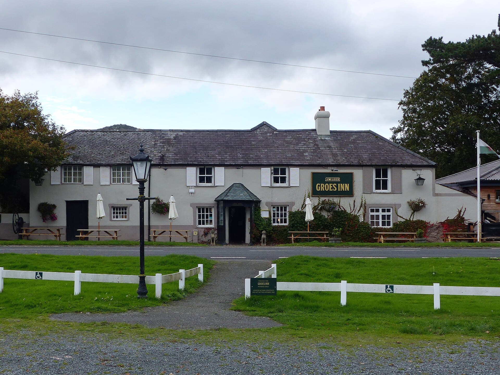Groes Inn (via Wikimedia Commons, CC BY-SA 4.0)