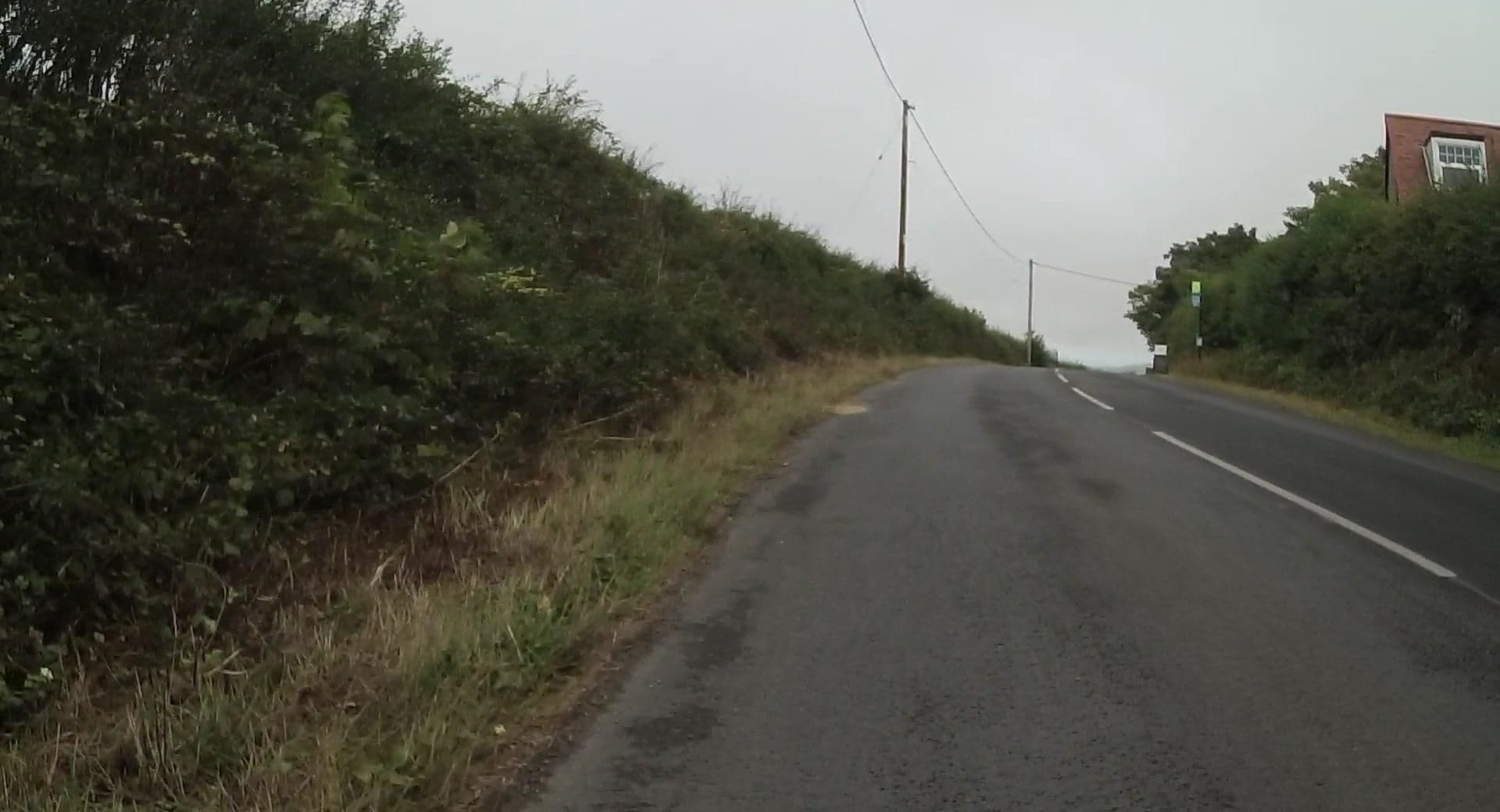 Street view near The Golf House, Totland — © jpennycook (CC BY-SA · Mapillary)