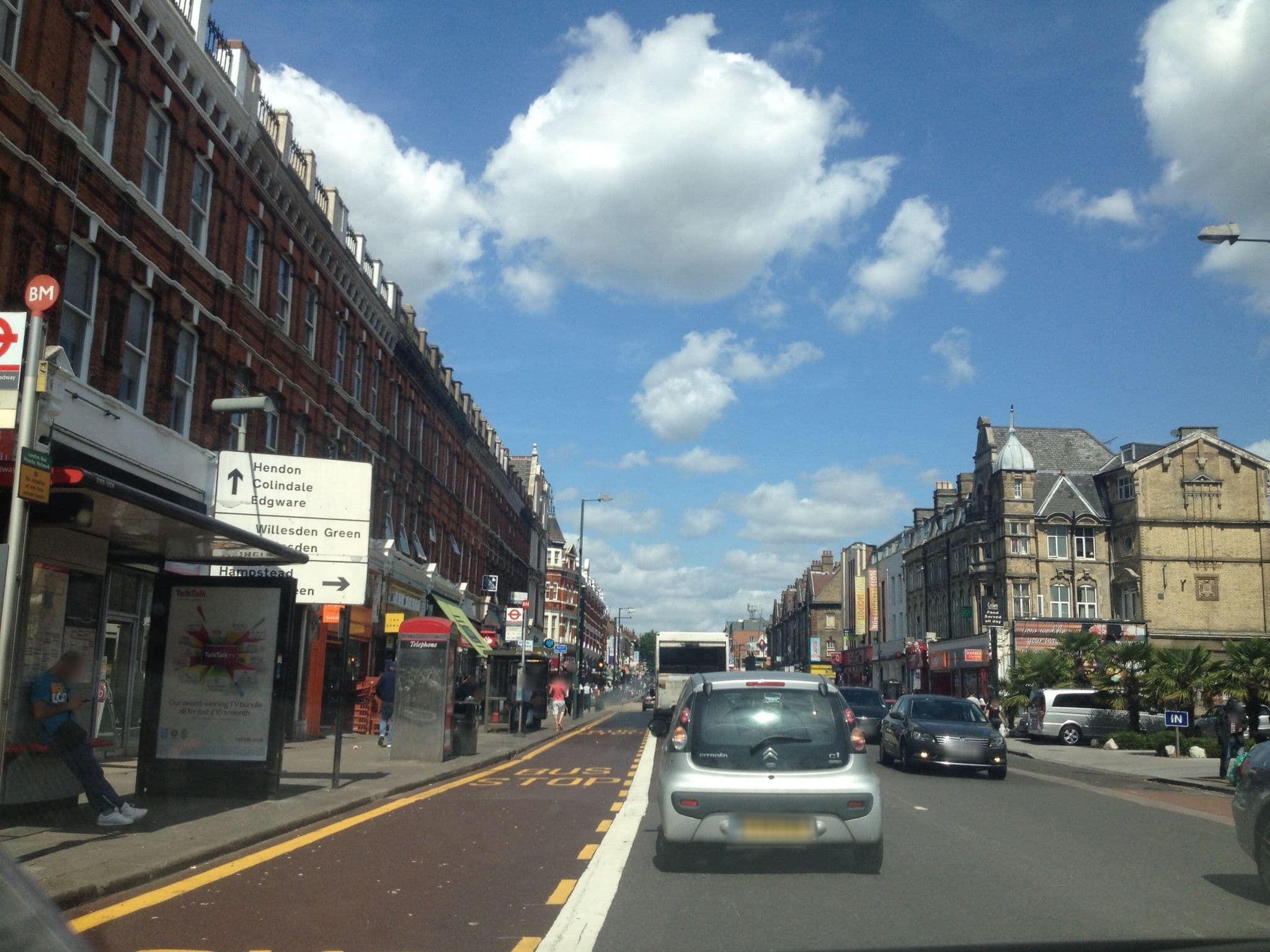 Street view near The Crown Moran Hotel, Cricklewood — © domdomegg (CC BY-SA · Mapillary)