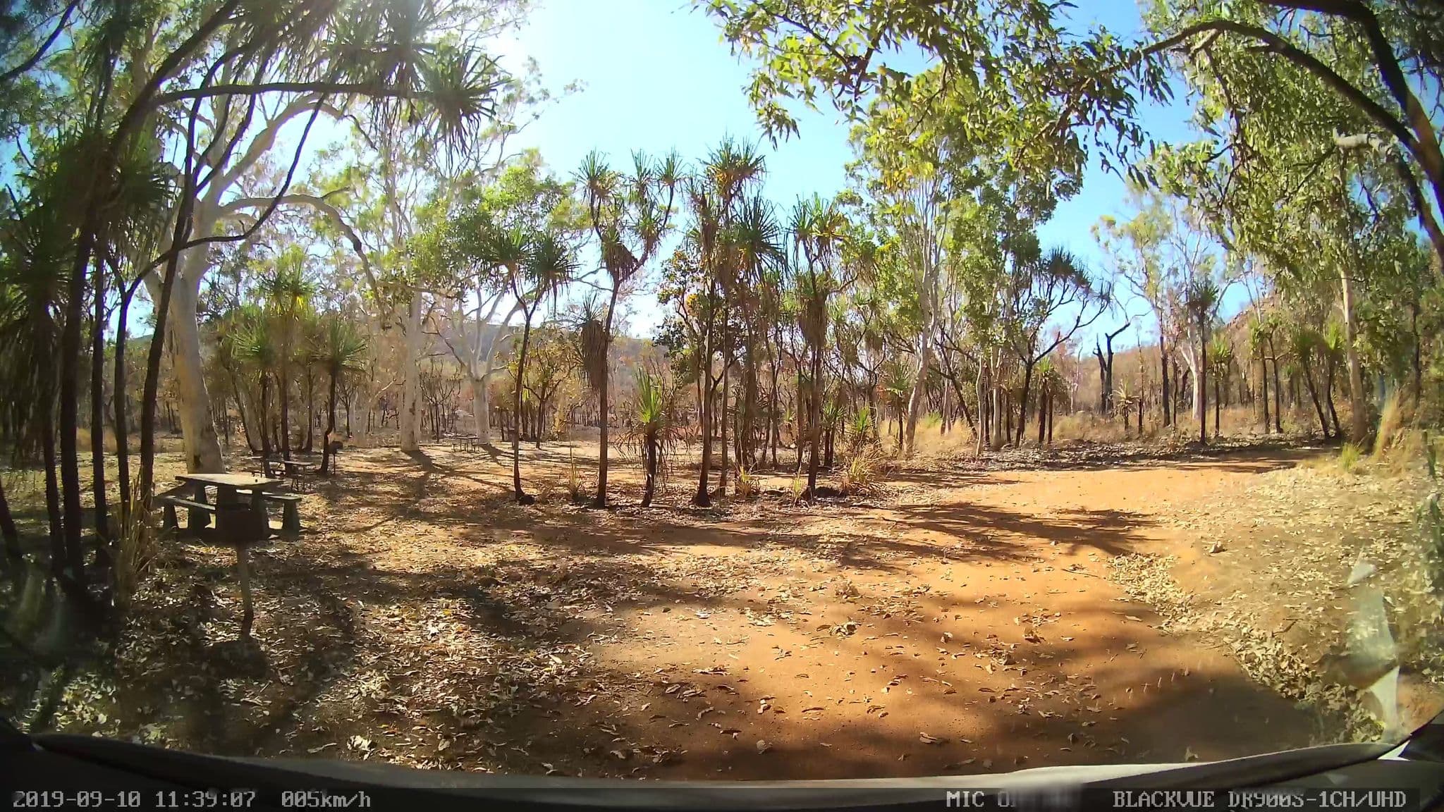 Street view near March Fly Glen Rest Area, Fitzroy Crossing — © bob3bob3 (CC BY-SA · Mapillary)
