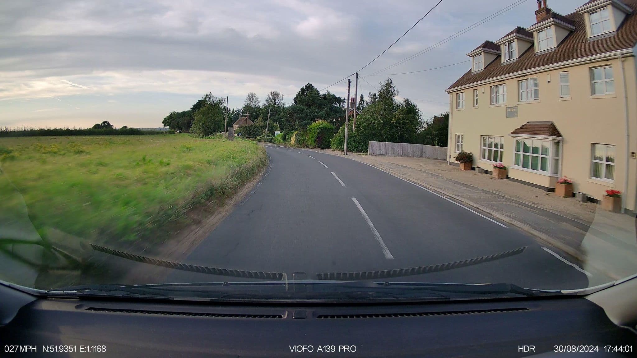 Street view near Curlews, Mistley — © IpswichEdits (CC BY-SA · Mapillary)