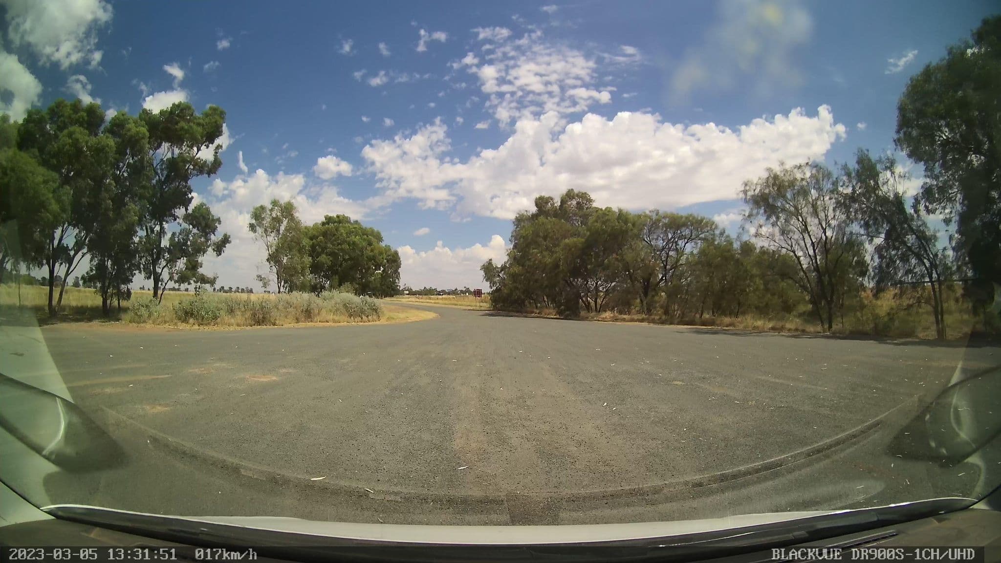 Street view near Marsden Rest Area - Southbound, West Wyalong — © bob3bob3 (CC BY-SA · Mapillary)