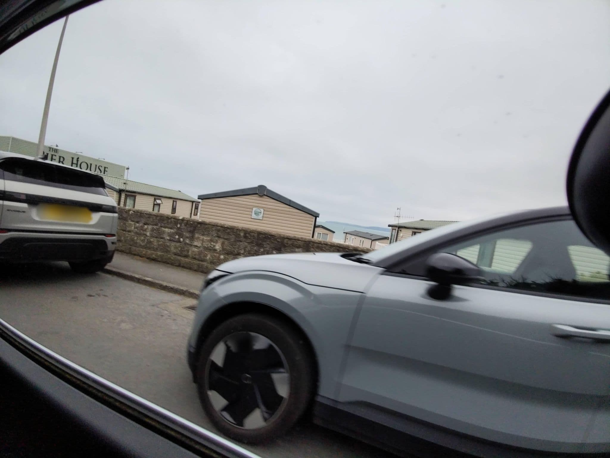Street view near Braddicks Holidays, Northam — © WaggyDog (CC BY-SA · Mapillary)