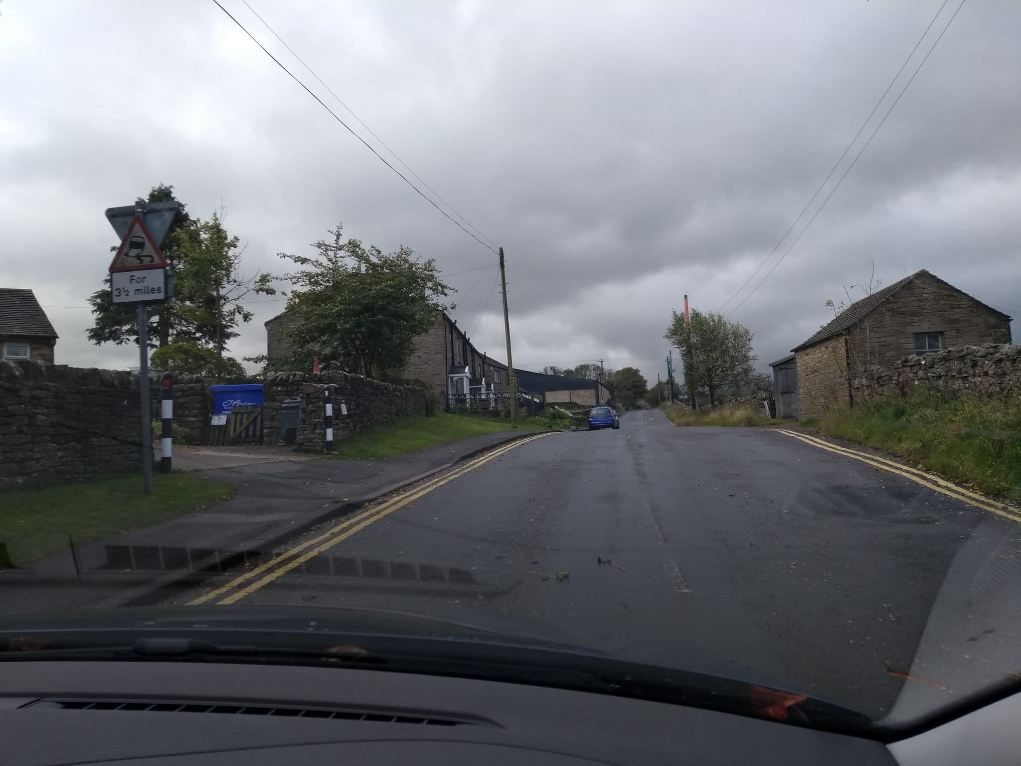 Street view near YHA Hawes, Sedbergh — © rob (CC BY-SA · Mapillary)