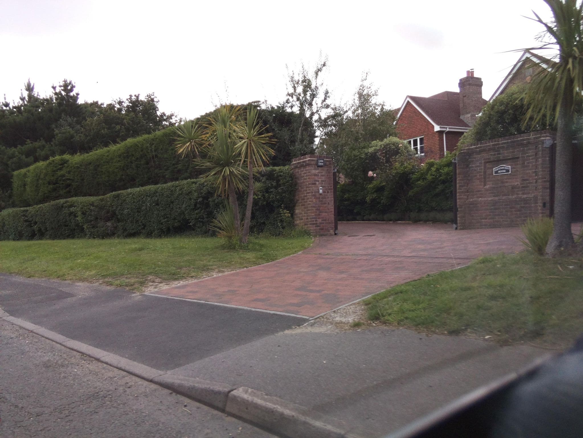 Street view near Haven Hurst House B&B, Lymington — © southglos (CC BY-SA · Mapillary)