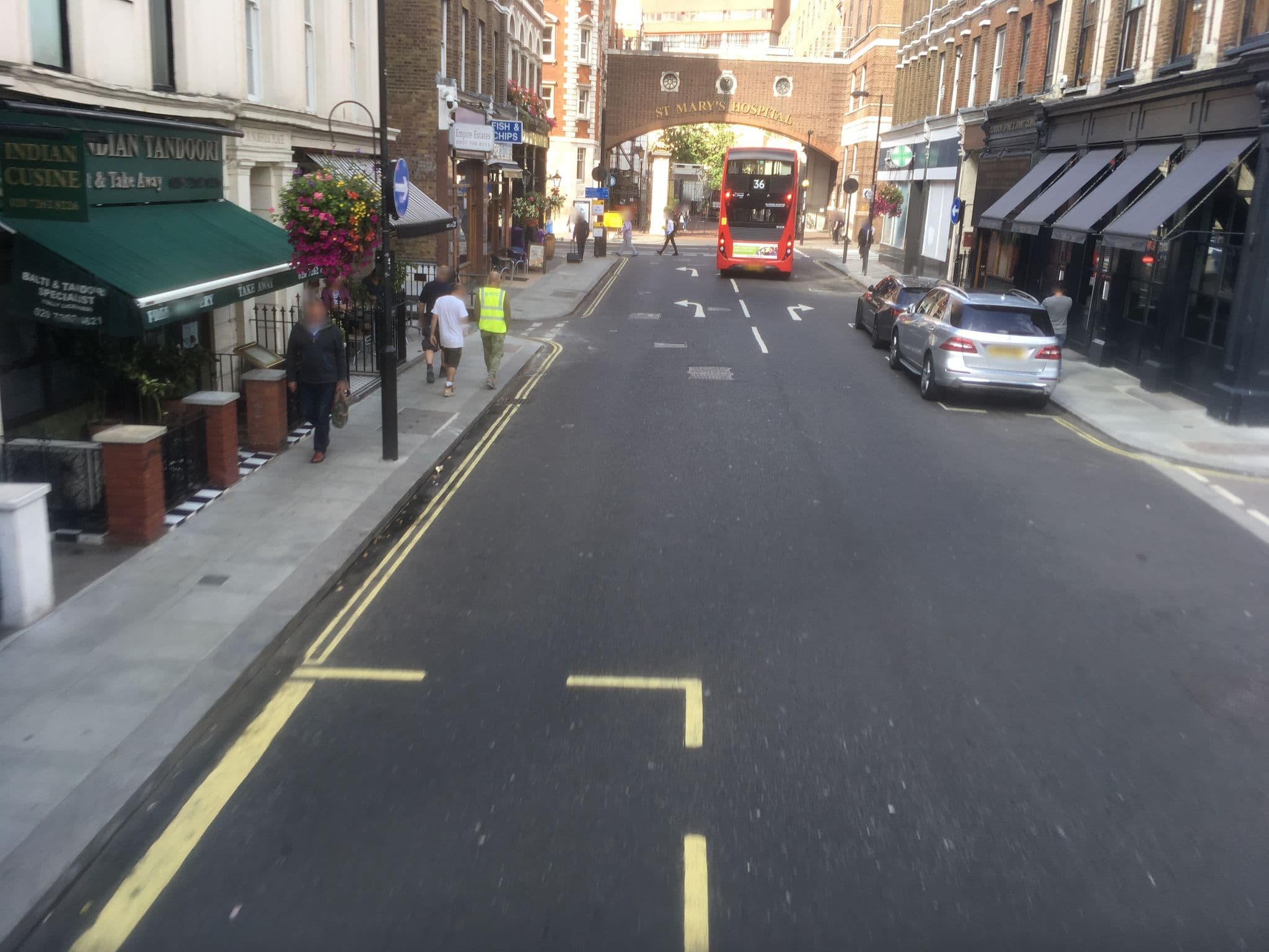 Street view near Avon Hotel, Hyde Park