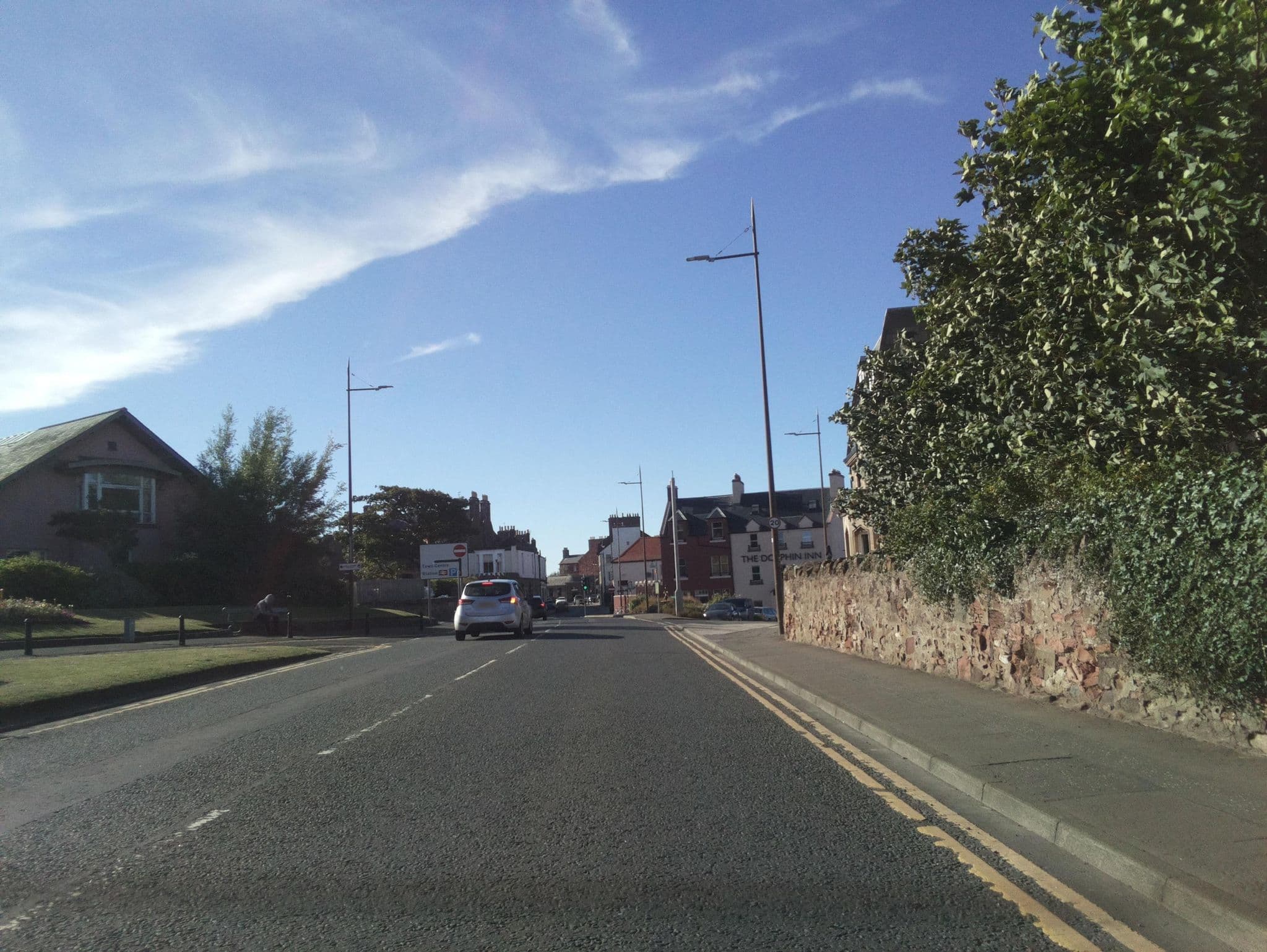 Street view near Hillside Hotel, Dunbar — © southglos (CC BY-SA · Mapillary)