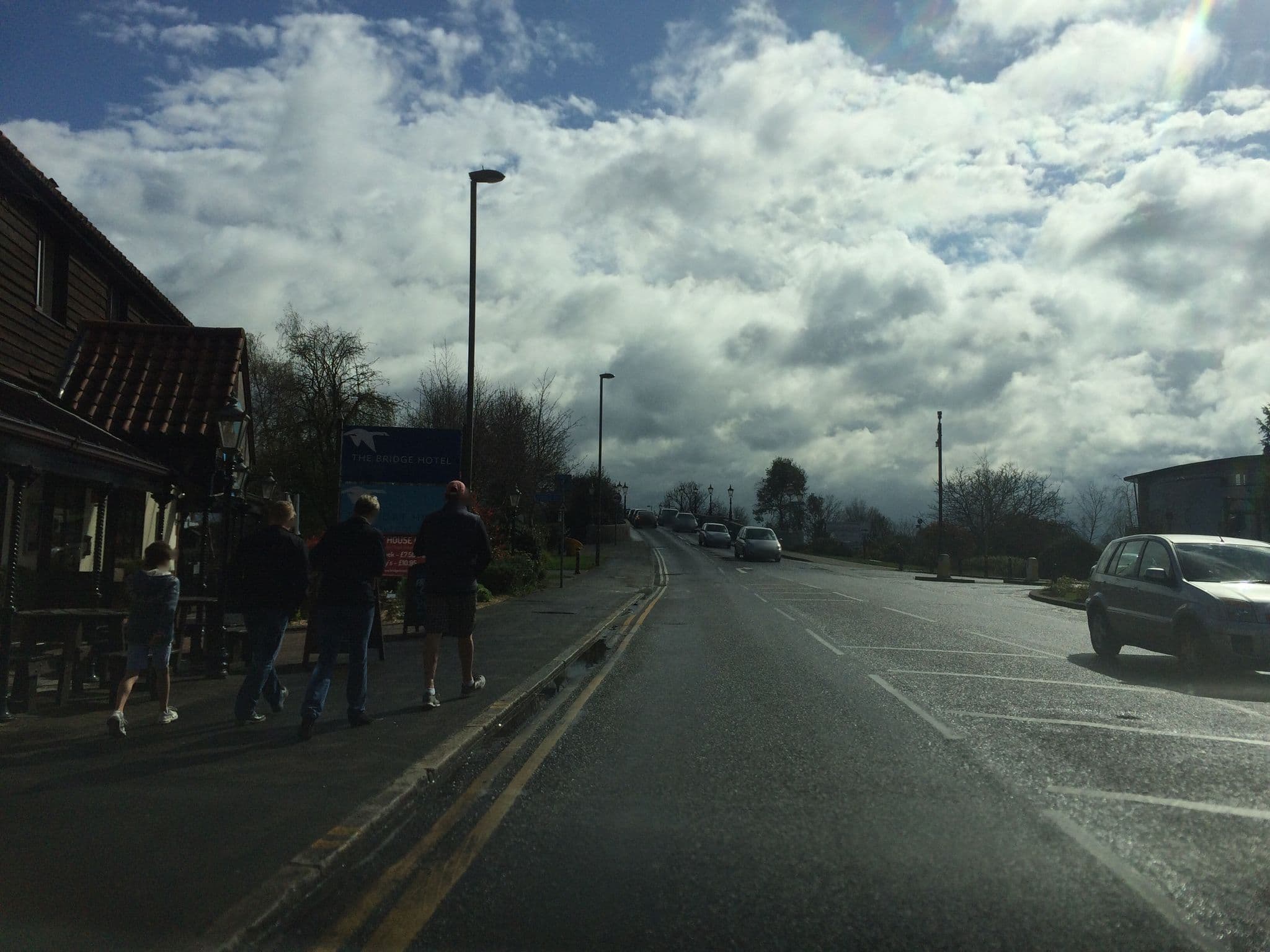 Street view near The Bridge Hotel, Chertsey — © jjh (CC BY-SA · Mapillary)