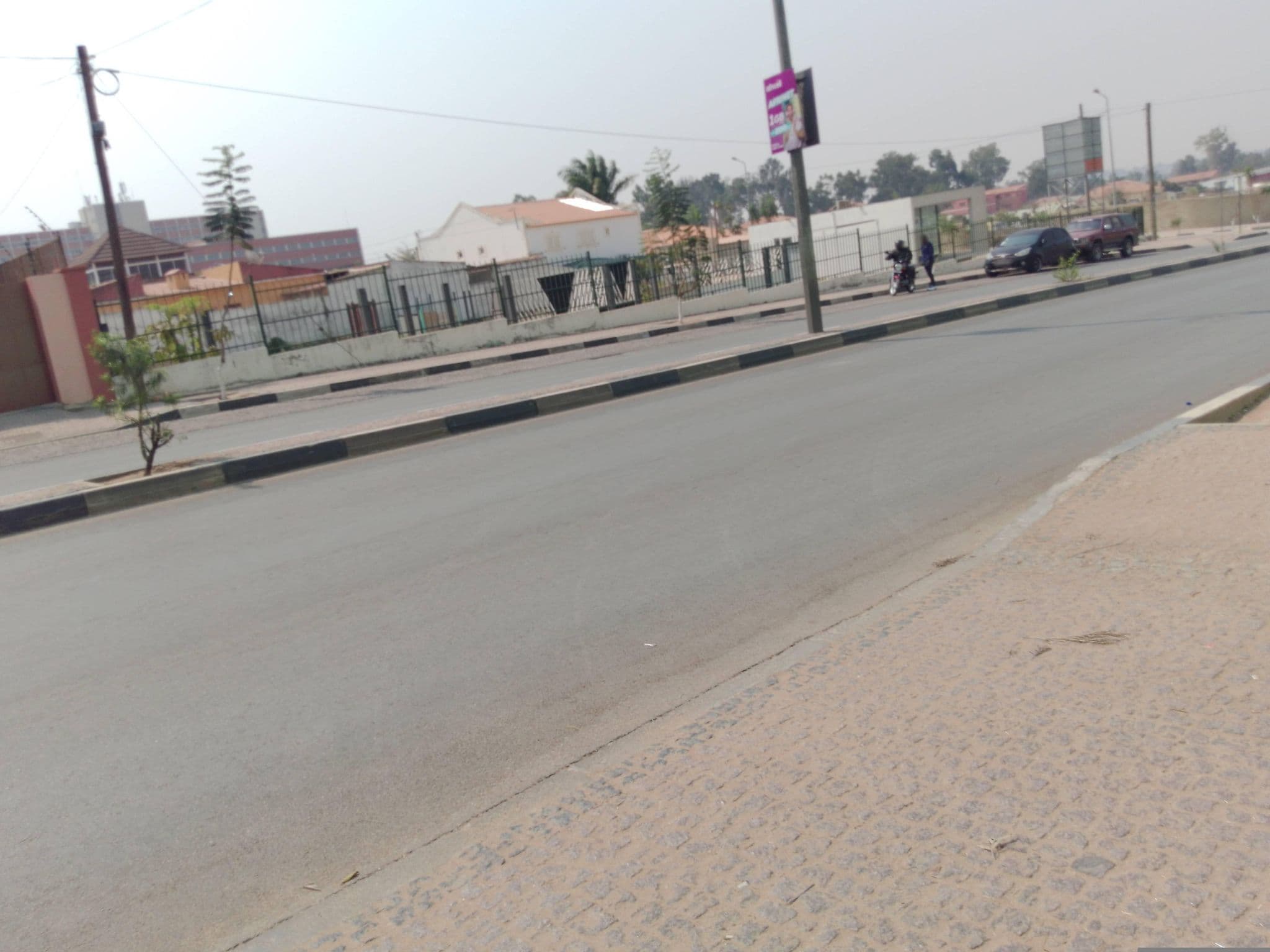 Street view near Messe Hotel da Huíla, Lubango — © Paulino_Kassivela_Kamuamba (CC BY-SA · Mapillary)