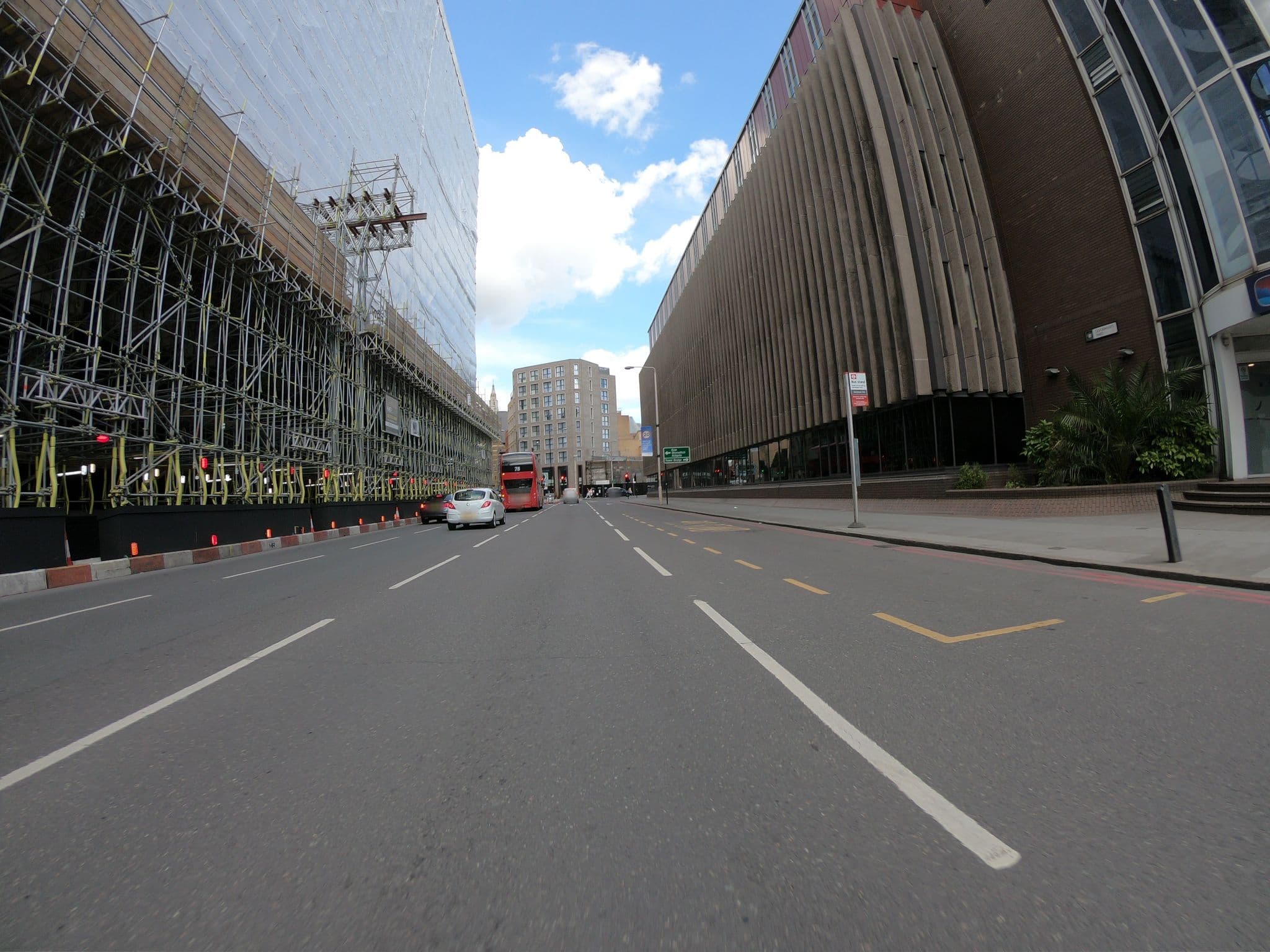 Street view near Travelodge, Whitechapel — © wasd42 (CC BY-SA · Mapillary)