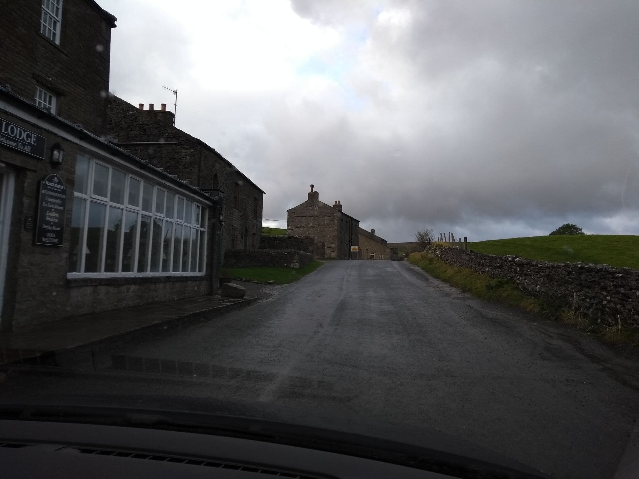 Street view near Keld Lodge, Kirkby Stephen — © rob (CC BY-SA · Mapillary)
