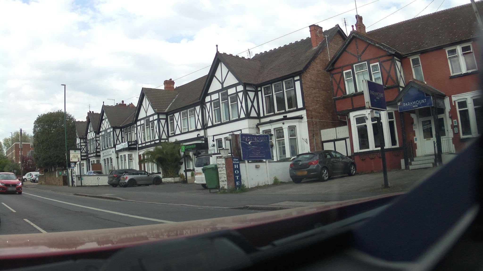 Street view near Paramount Hotel, New Basford — © southglos (CC BY-SA · Mapillary)