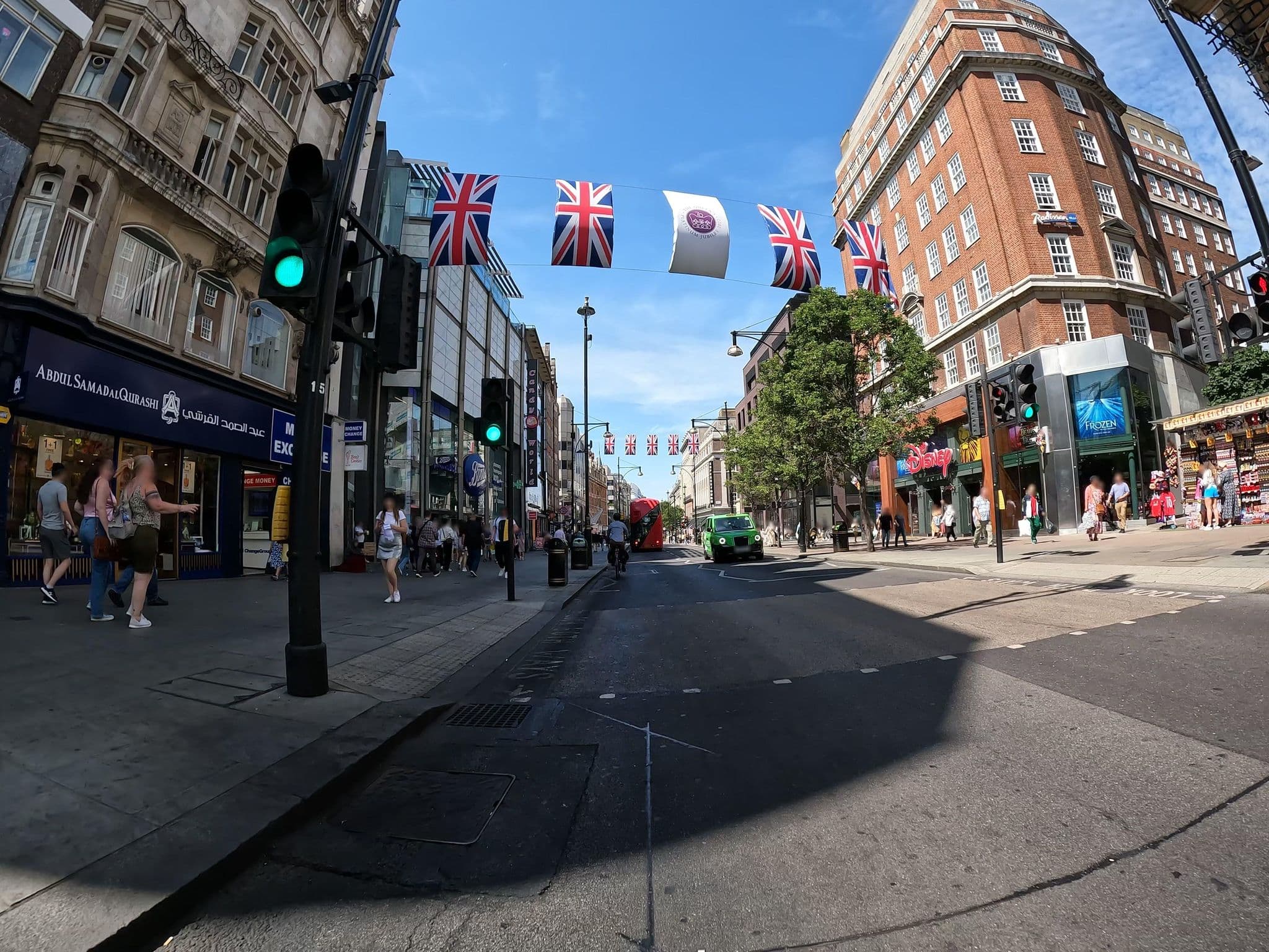 Street view near Radisson Blu Edwardian Bond Street, West End — © erias (CC BY-SA · Mapillary)