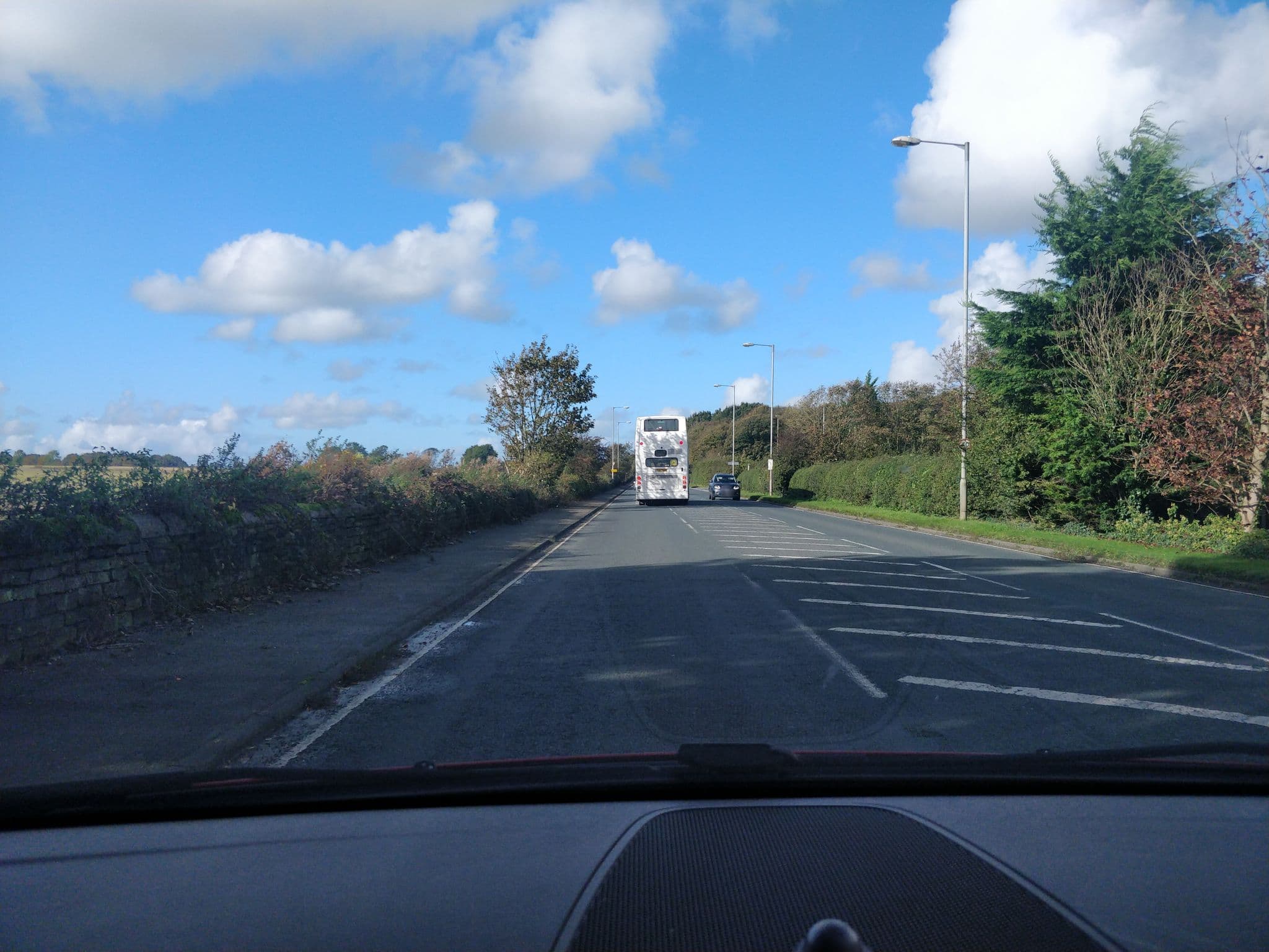 Street view near Rufford Arms Hotel, Rufford — © davidsong (CC BY-SA · Mapillary)