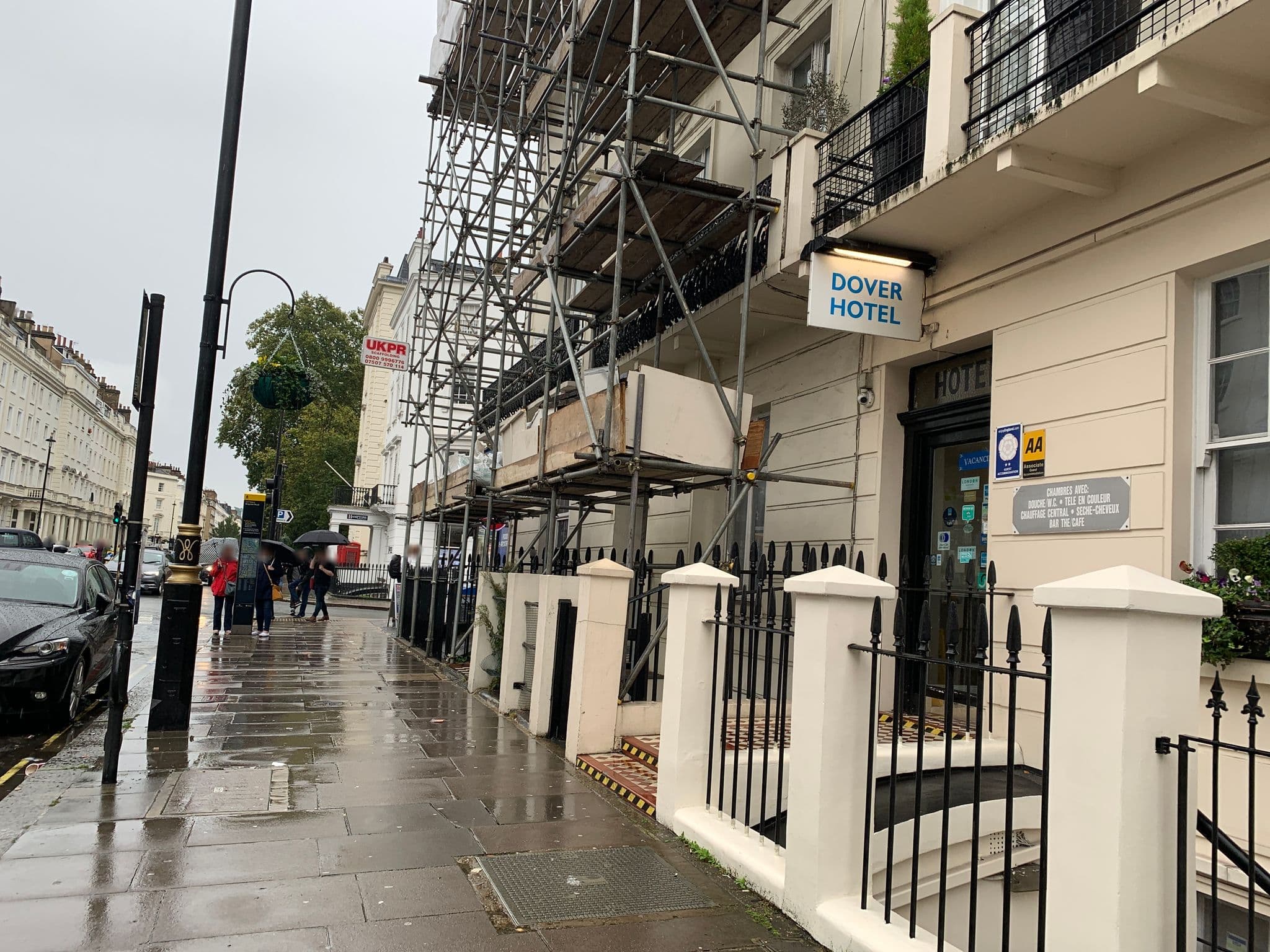 Street view near St. George's Inn Victoria, Pimlico — © nigelramsay (CC BY-SA · Mapillary)