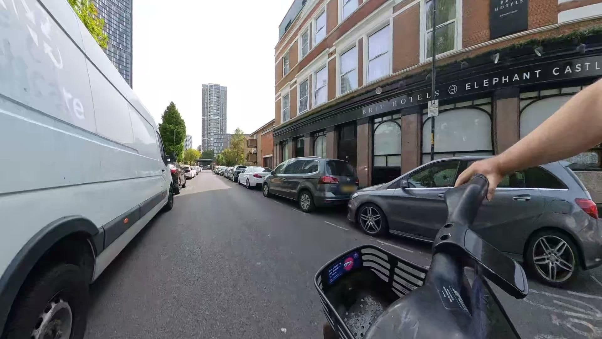 Street view near Hampton Court Palace Hotel, Lambeth — © athuler (CC BY-SA · Mapillary)