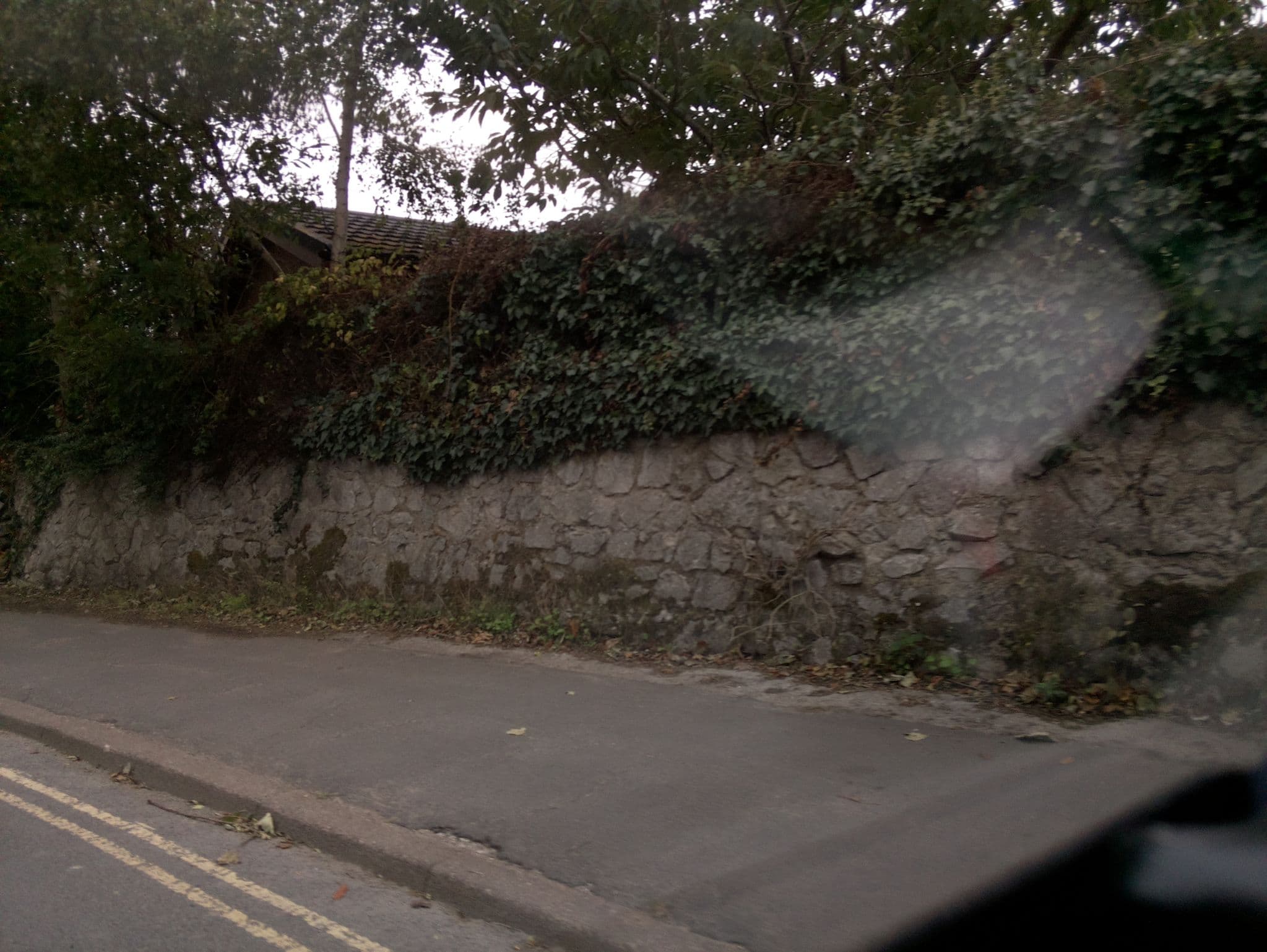 Street view near Oakcliff Chalet Park, Dawlish — © southglos (CC BY-SA · Mapillary)