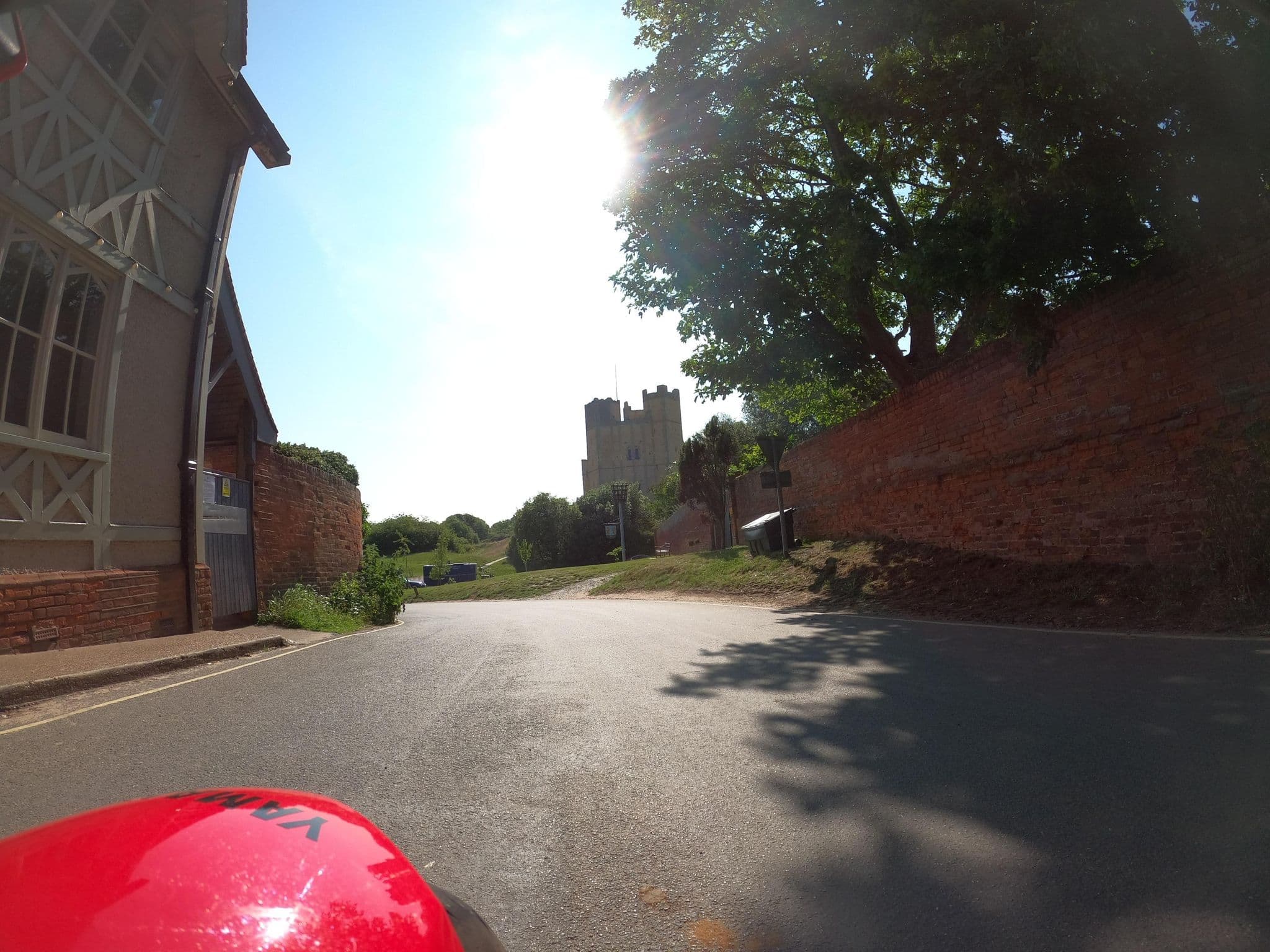 Street view near Crown and Castle, Aldeburgh — © wasd42 (CC BY-SA · Mapillary)