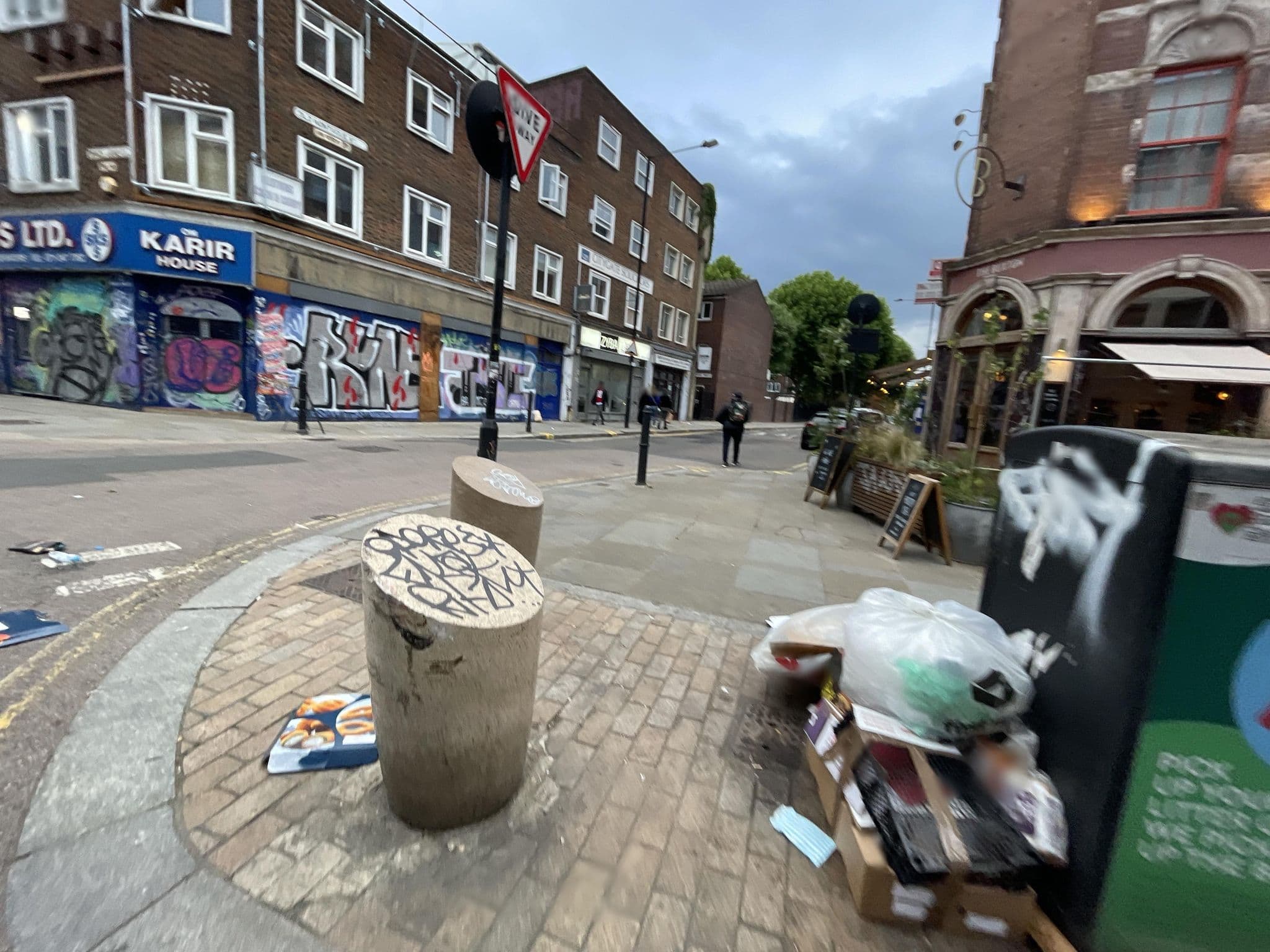 Street view near The Buxton, Spitalfields — © asturksever (CC BY-SA · Mapillary)