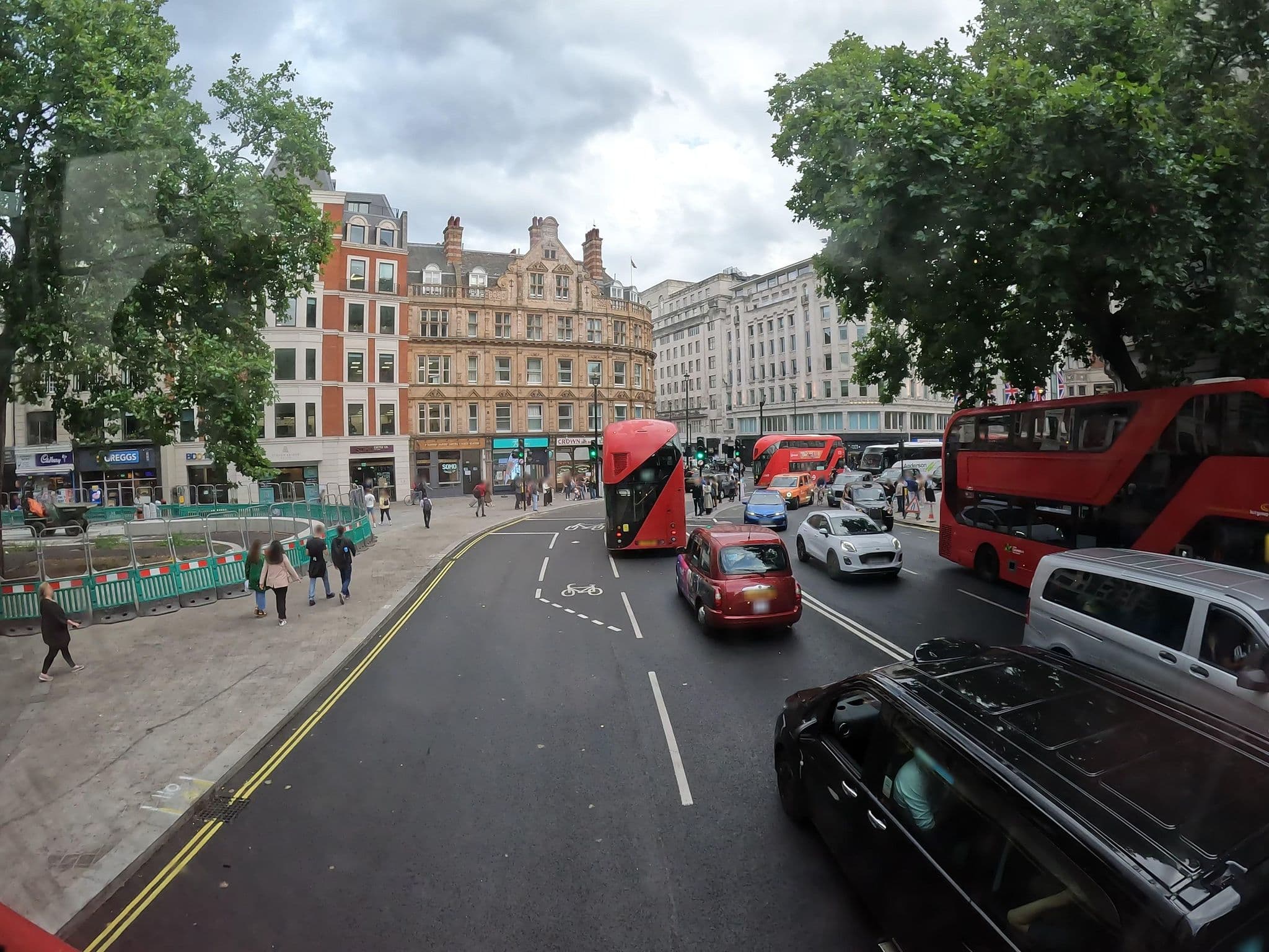 Street view near Me London, London — © erias (CC BY-SA · Mapillary)