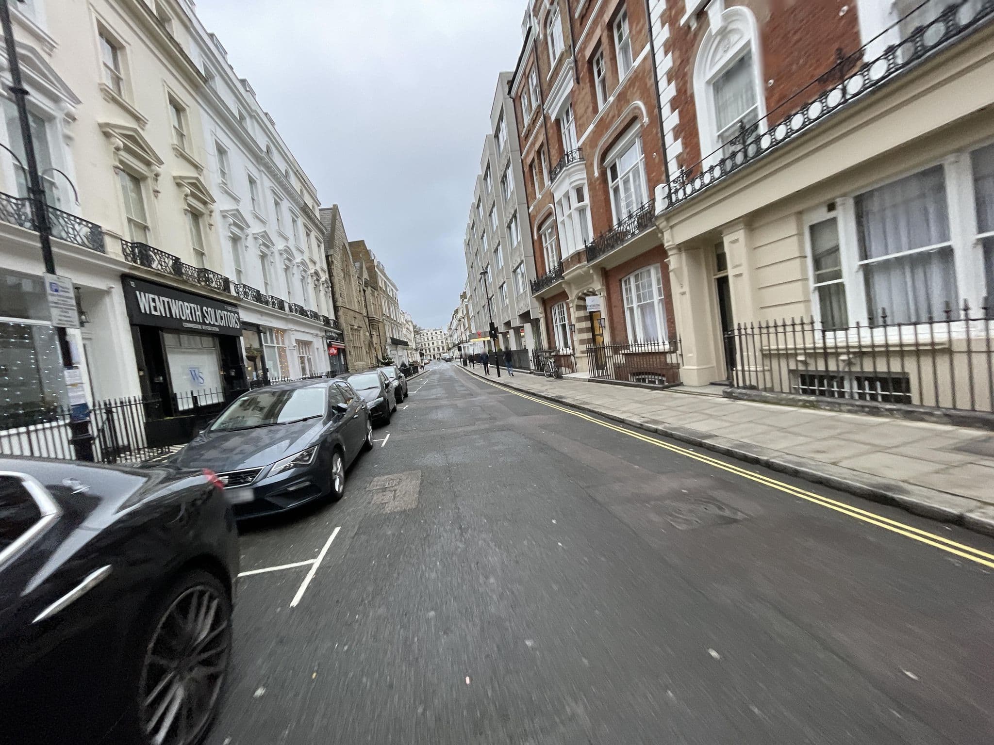 Street view near Paddington Park Hotel, Bayswater — © asturksever (CC BY-SA · Mapillary)