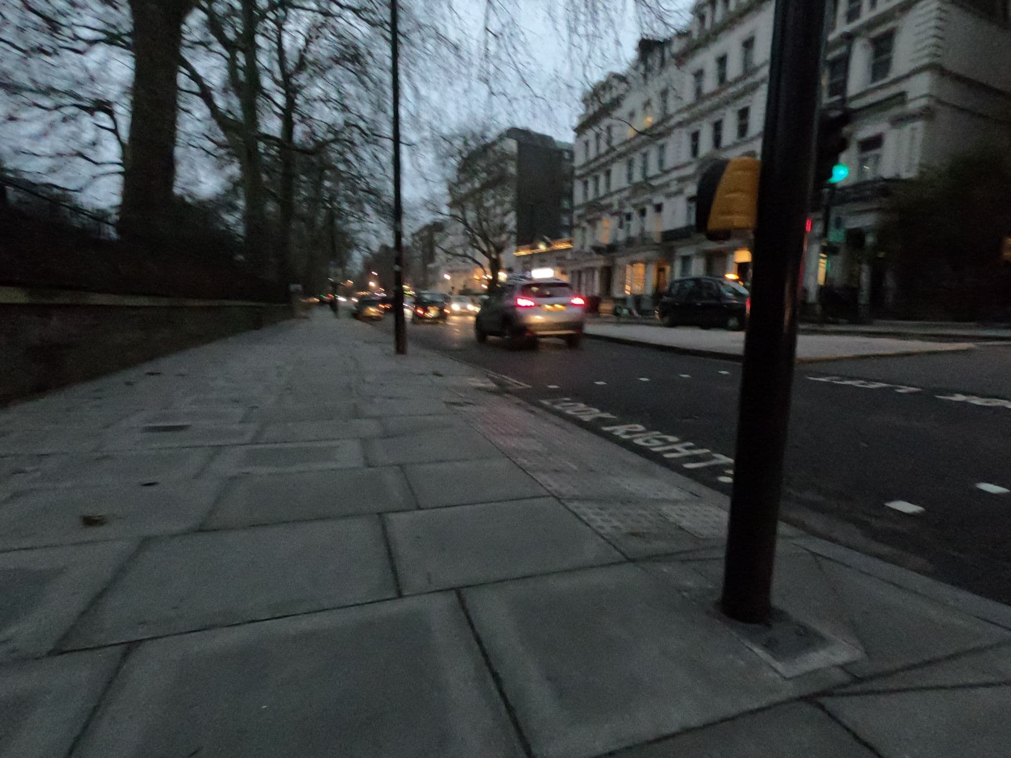 Street view near Fountain House, Hyde Park