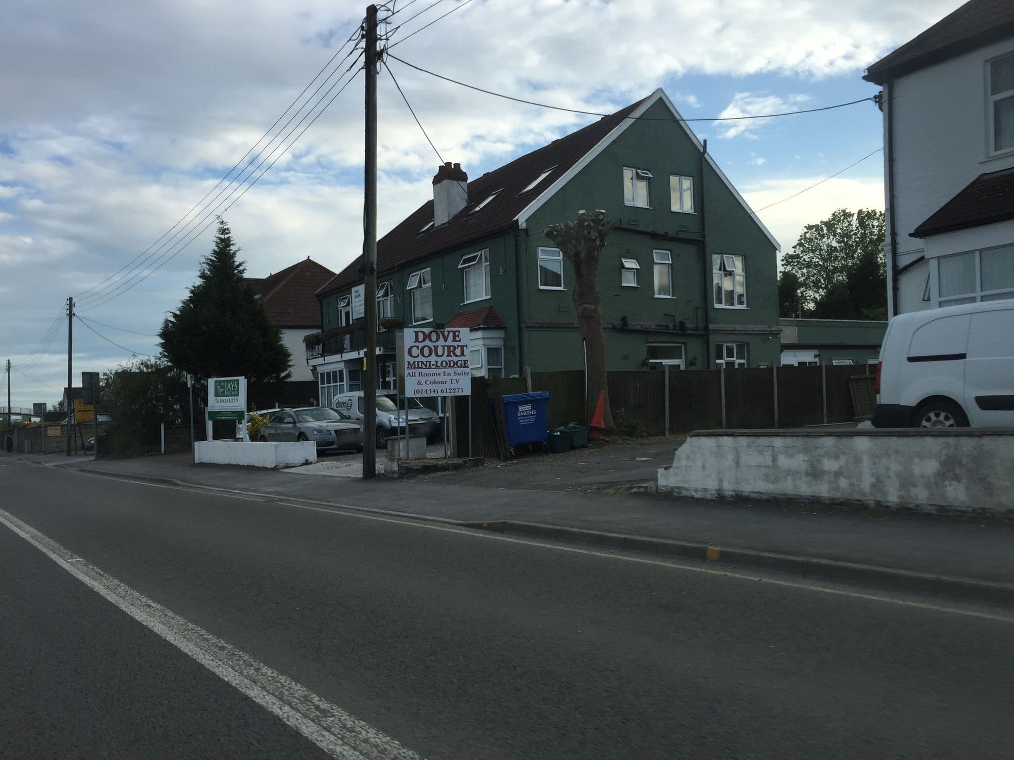 Street view near Dove Court Mini-Lodge, Almondsbury — © southglos (CC BY-SA · Mapillary)