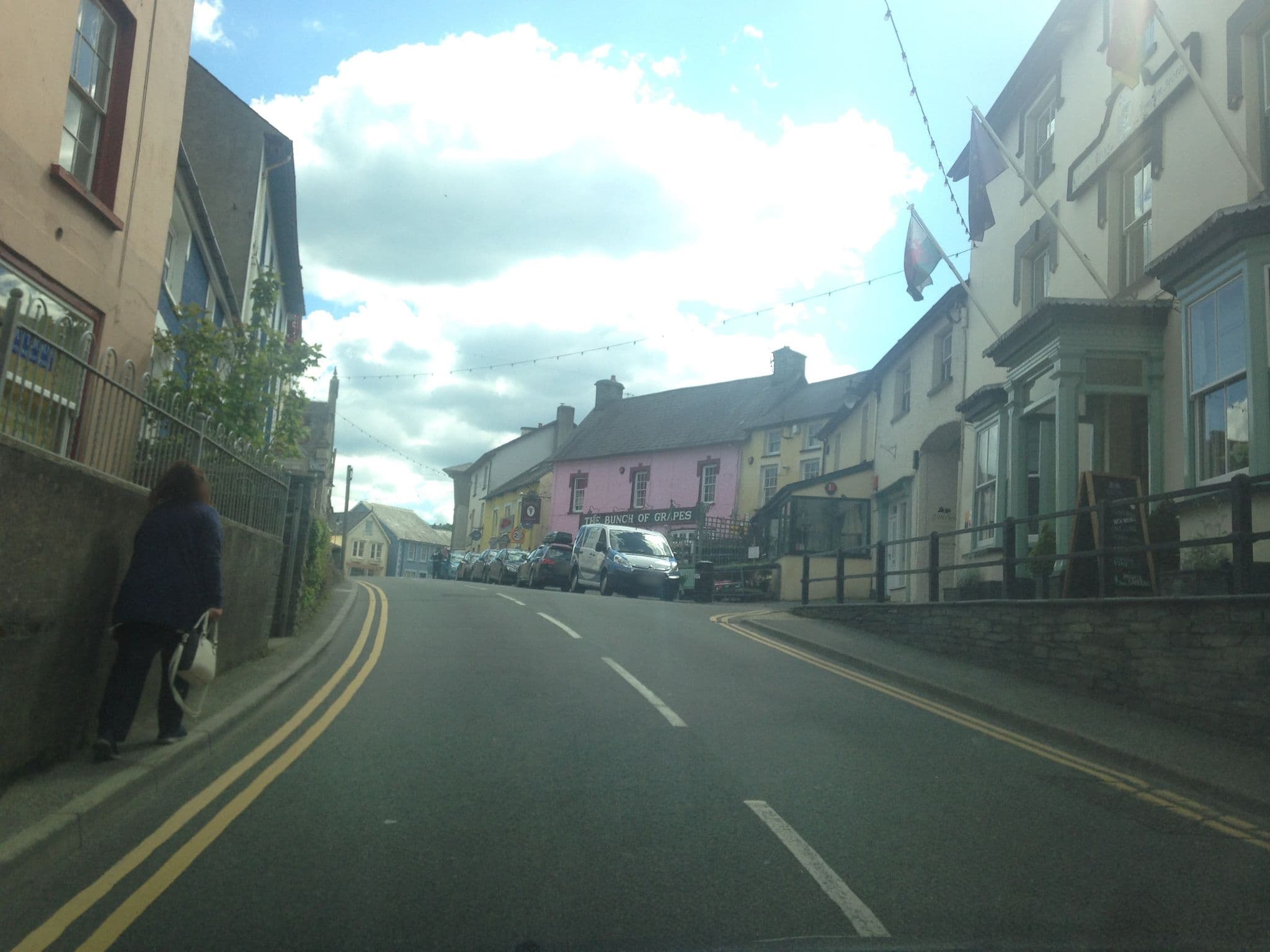 Street view near Gwesty'r Emlyn, Newcastle Emlyn — © jih (CC BY-SA · Mapillary)